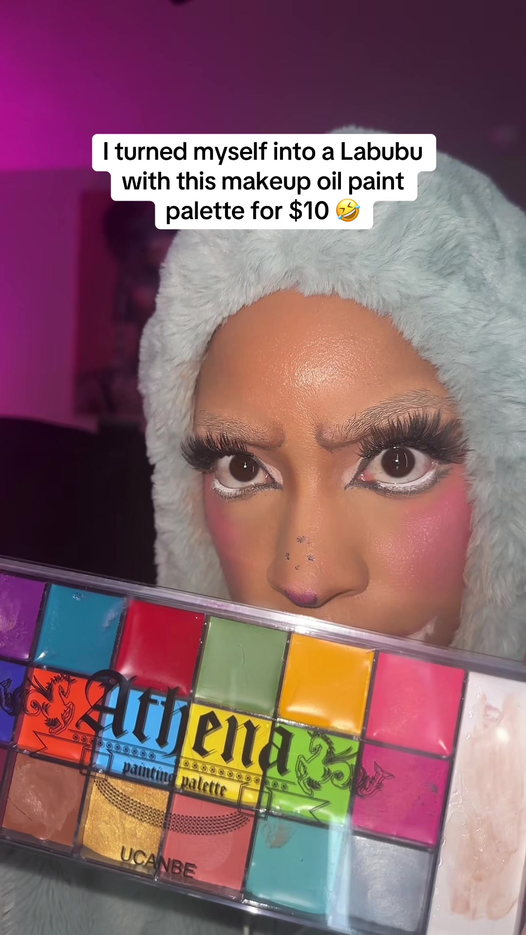 @AshMona