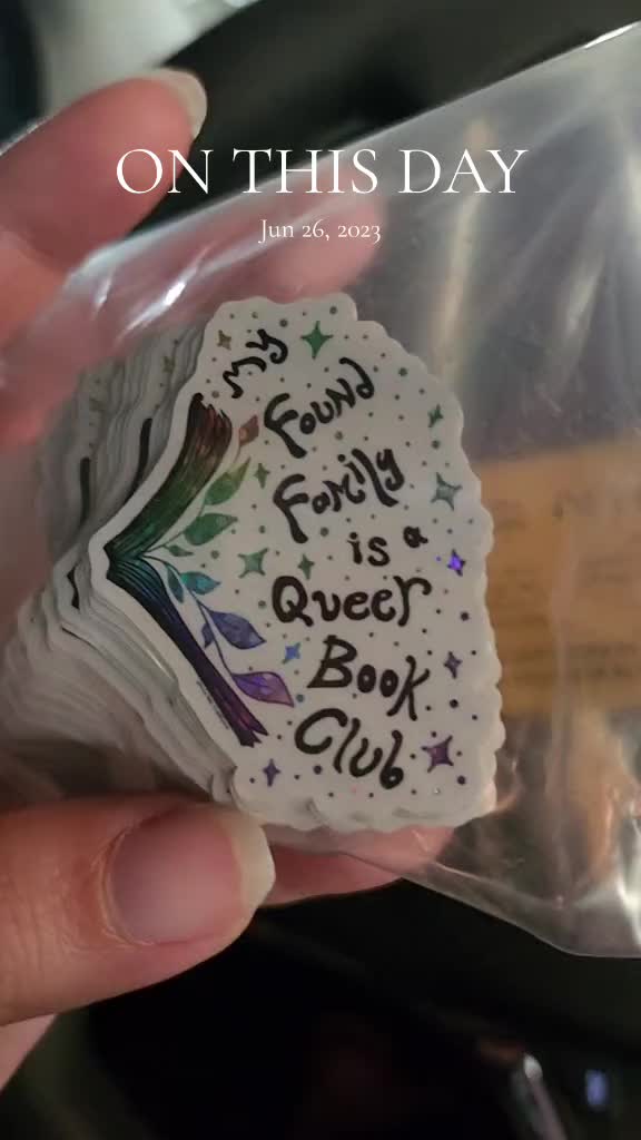 @Jamie Bee | Fae, Books, Art 🌈