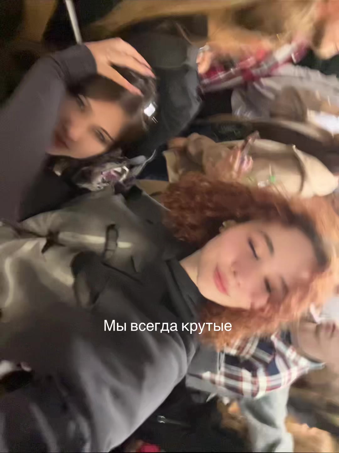 @Девочка карниз