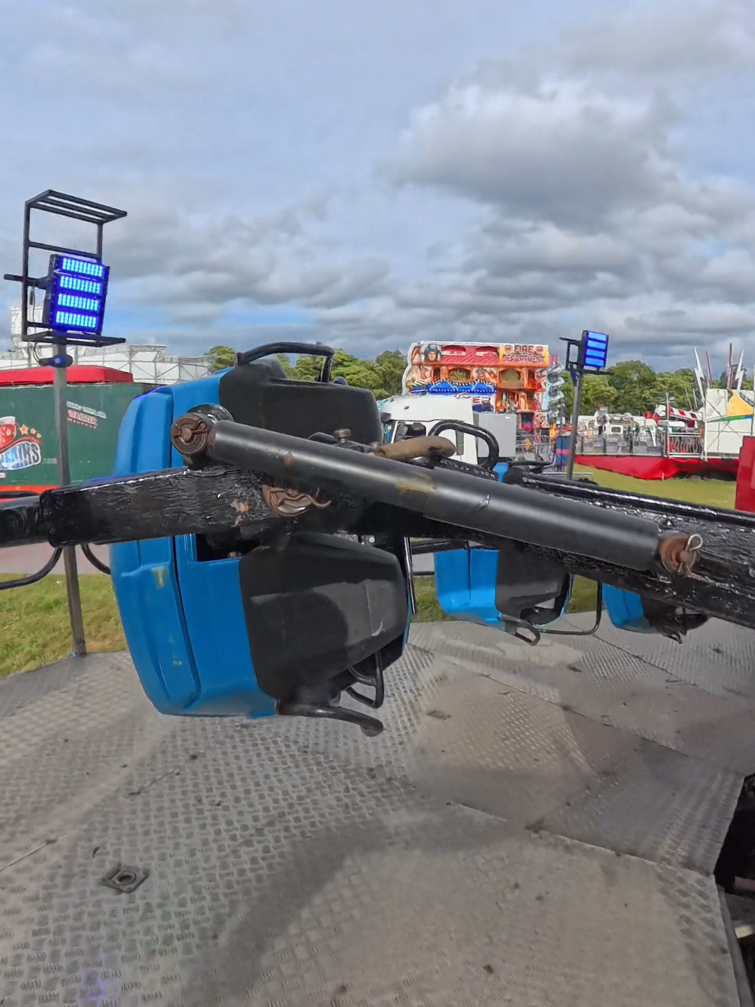 @funfairrides360