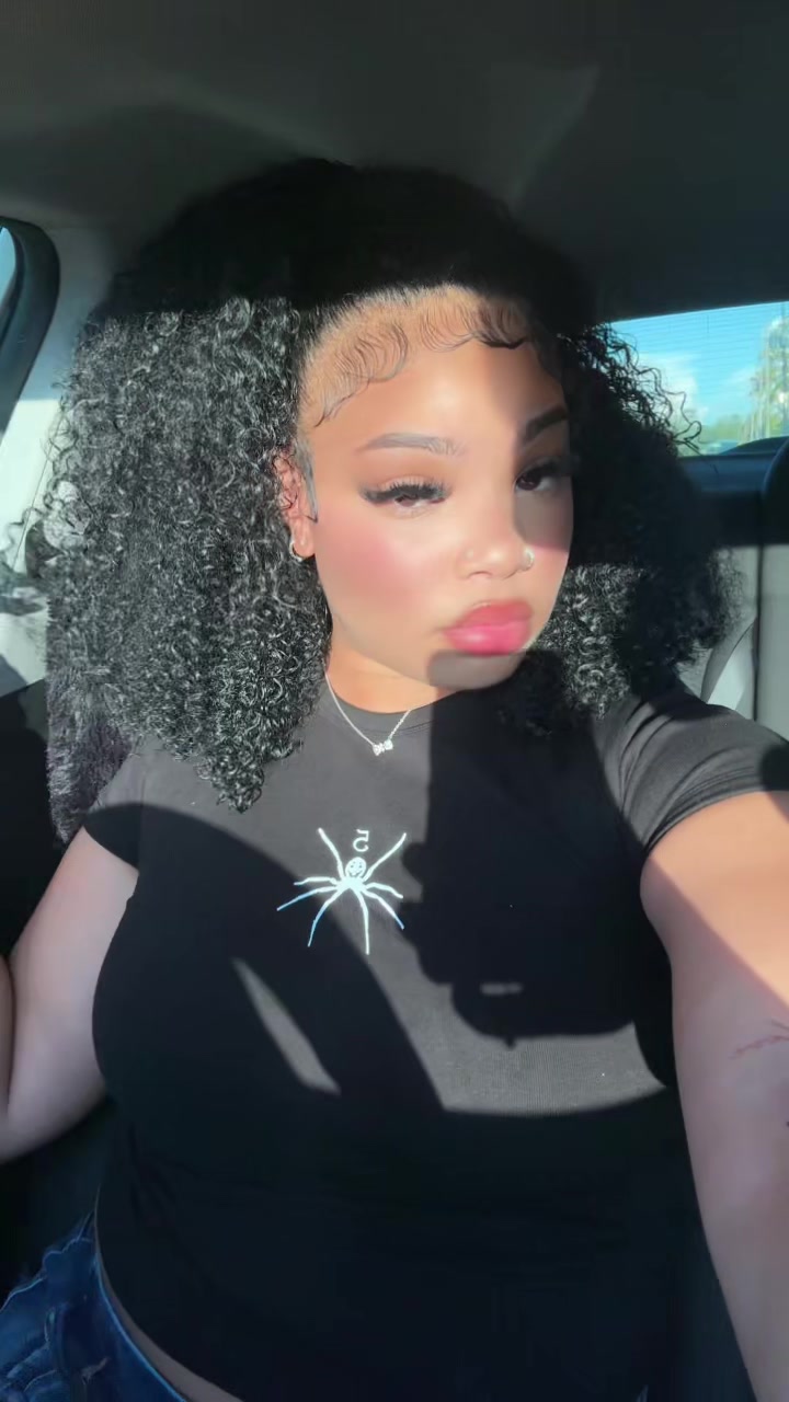 @lexus