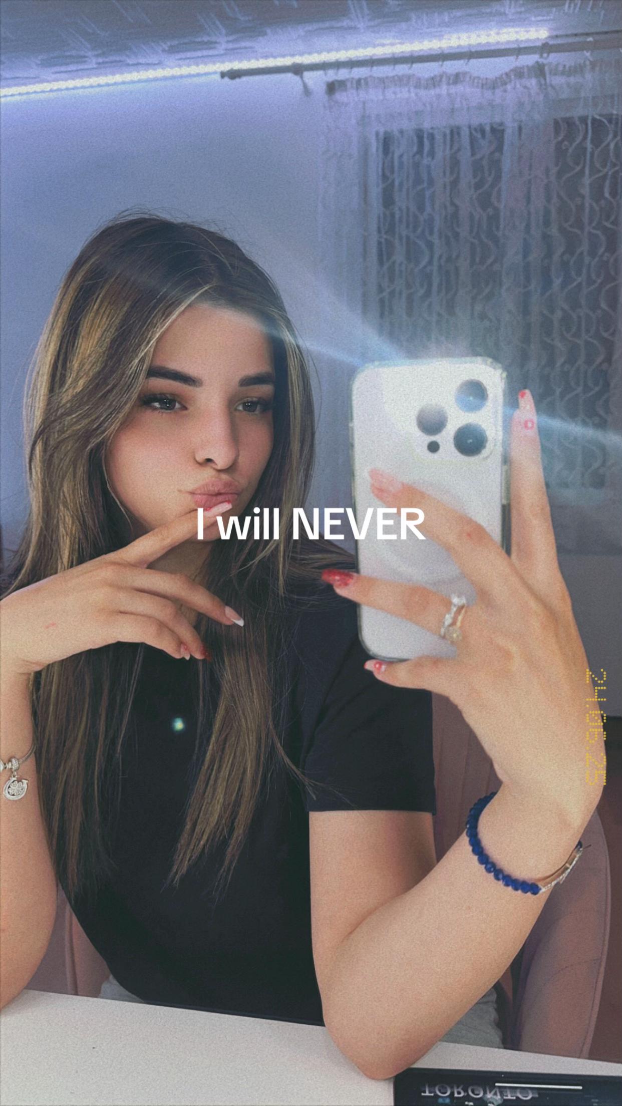 @Милица🎀