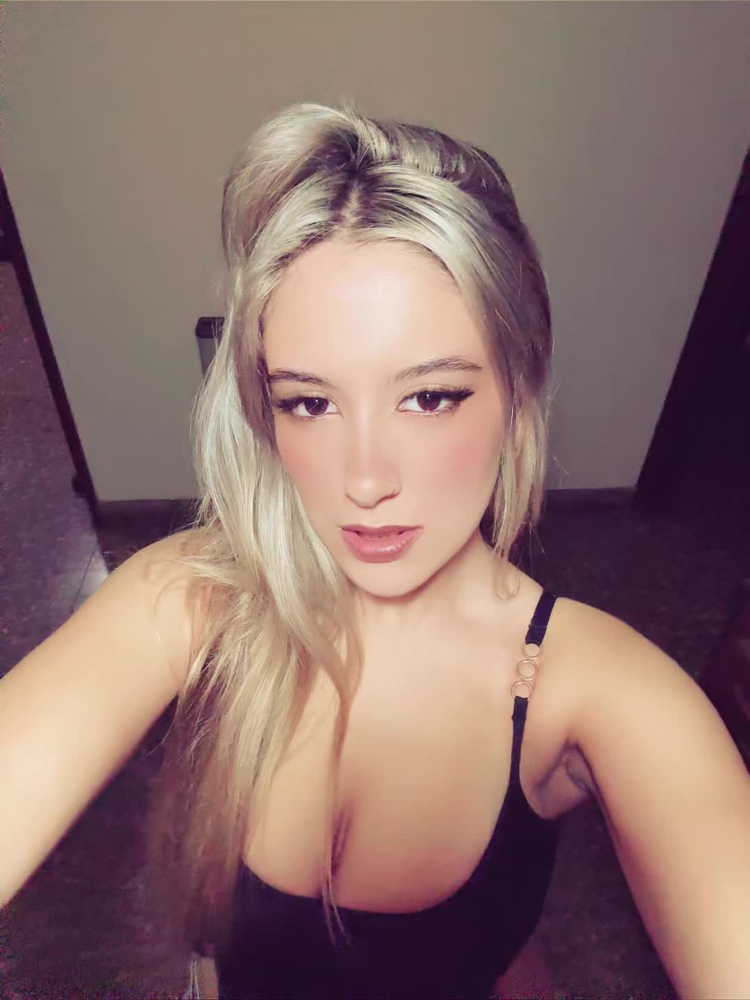 @anyaaa