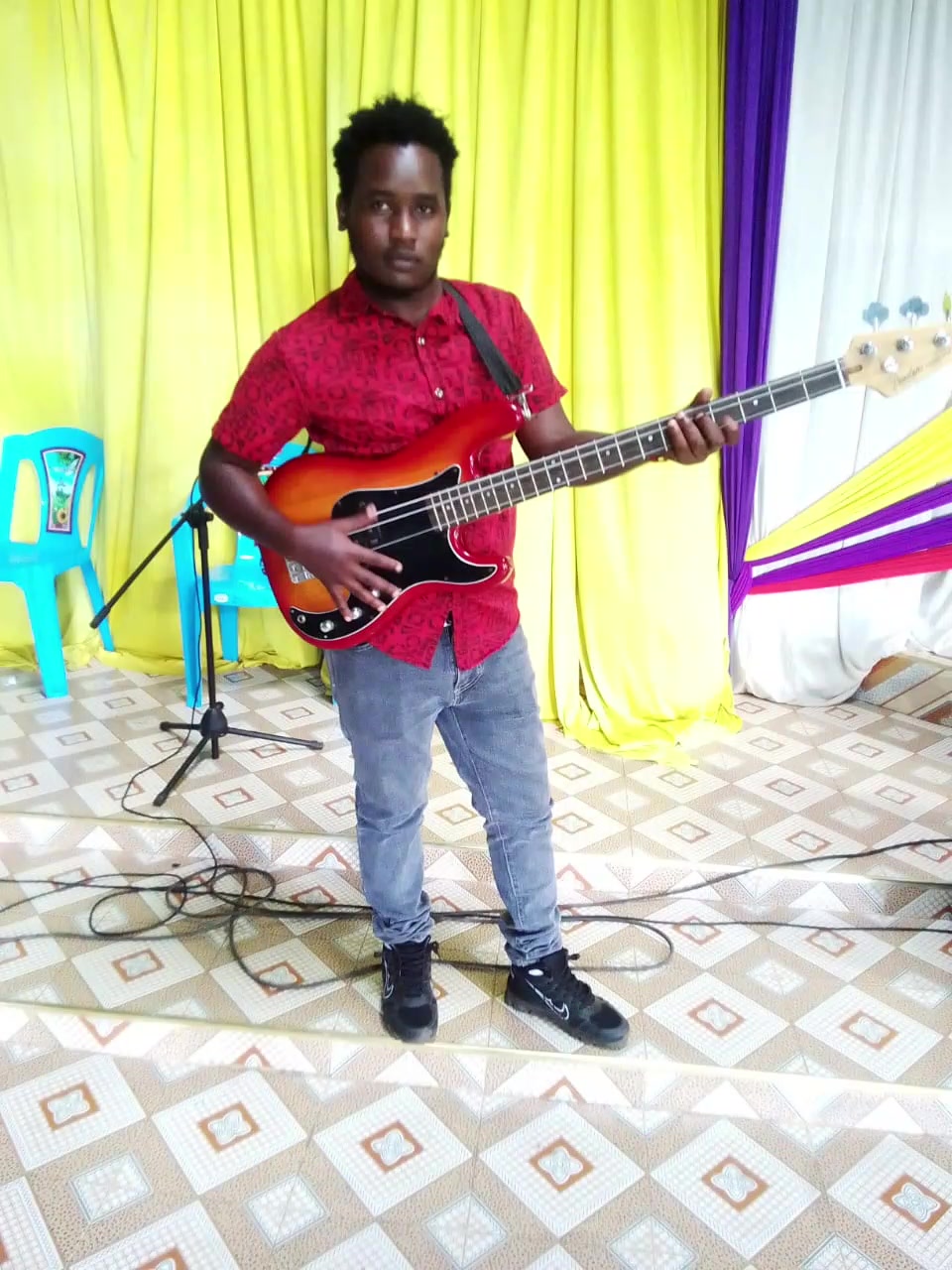 @Ole nasio single man 🤣
