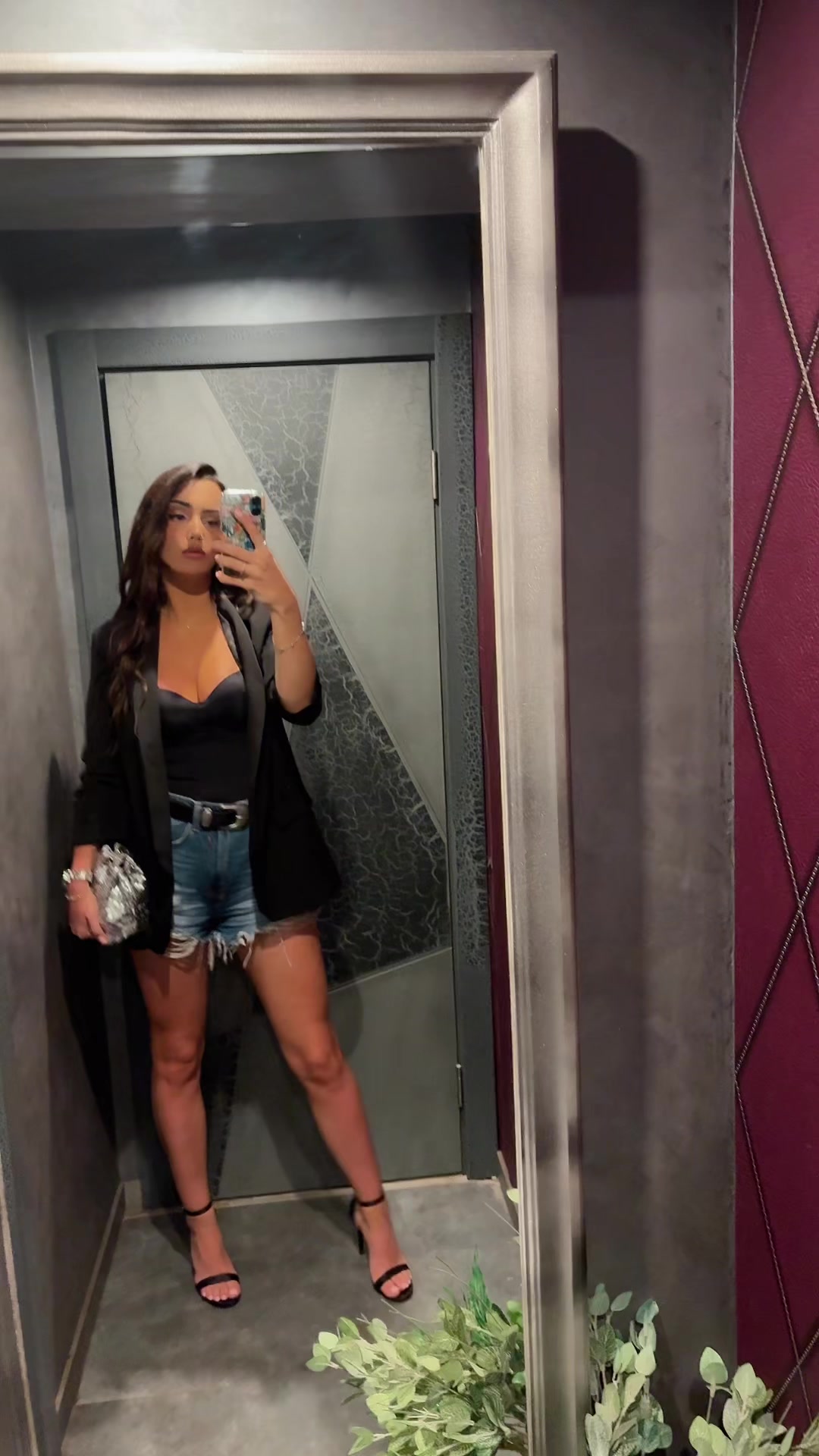 @tara