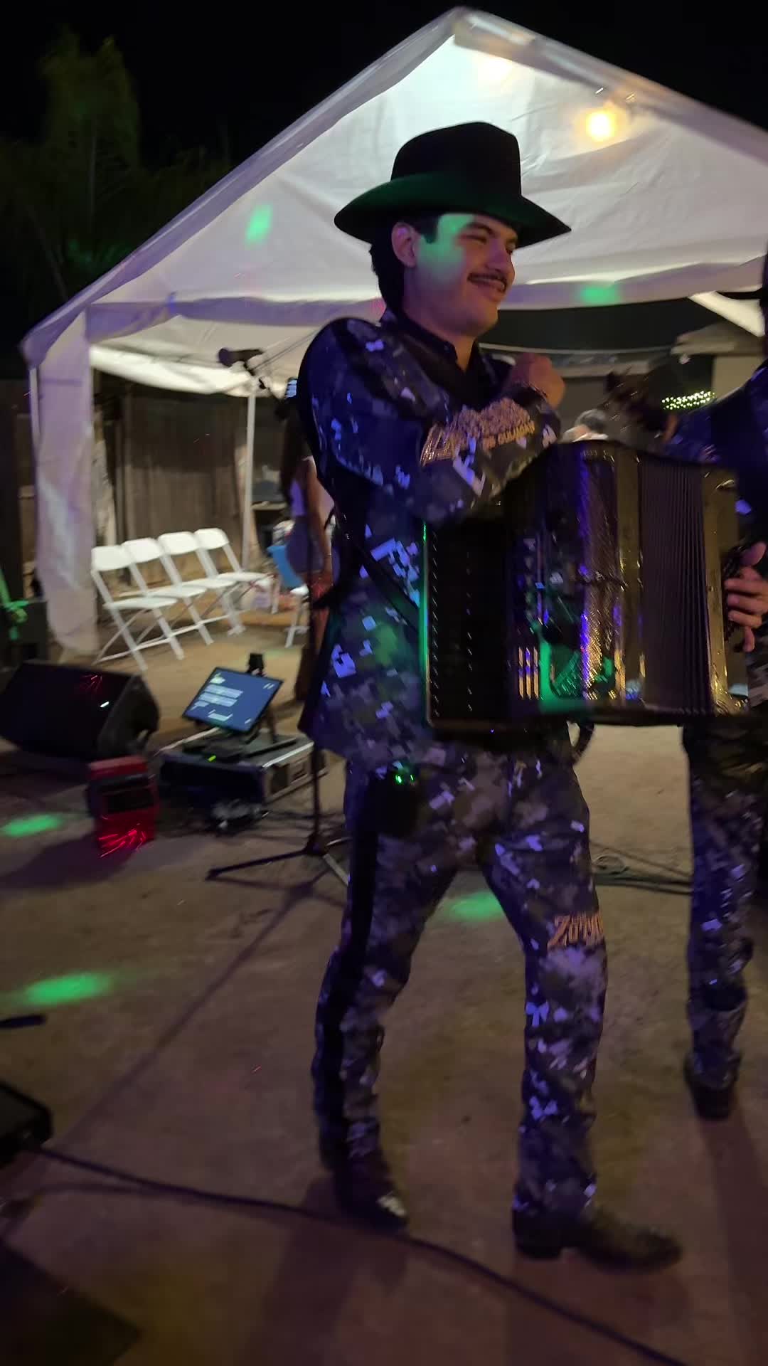 @Ruiz_media
