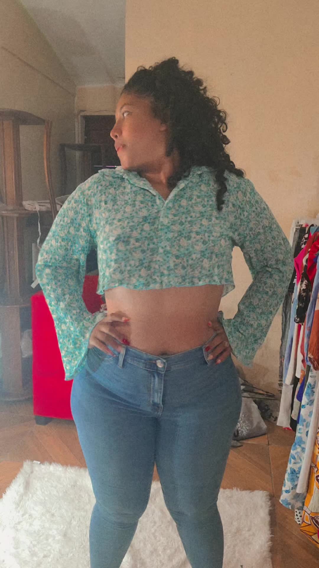 @Elizabeth Escobar🍑🧃