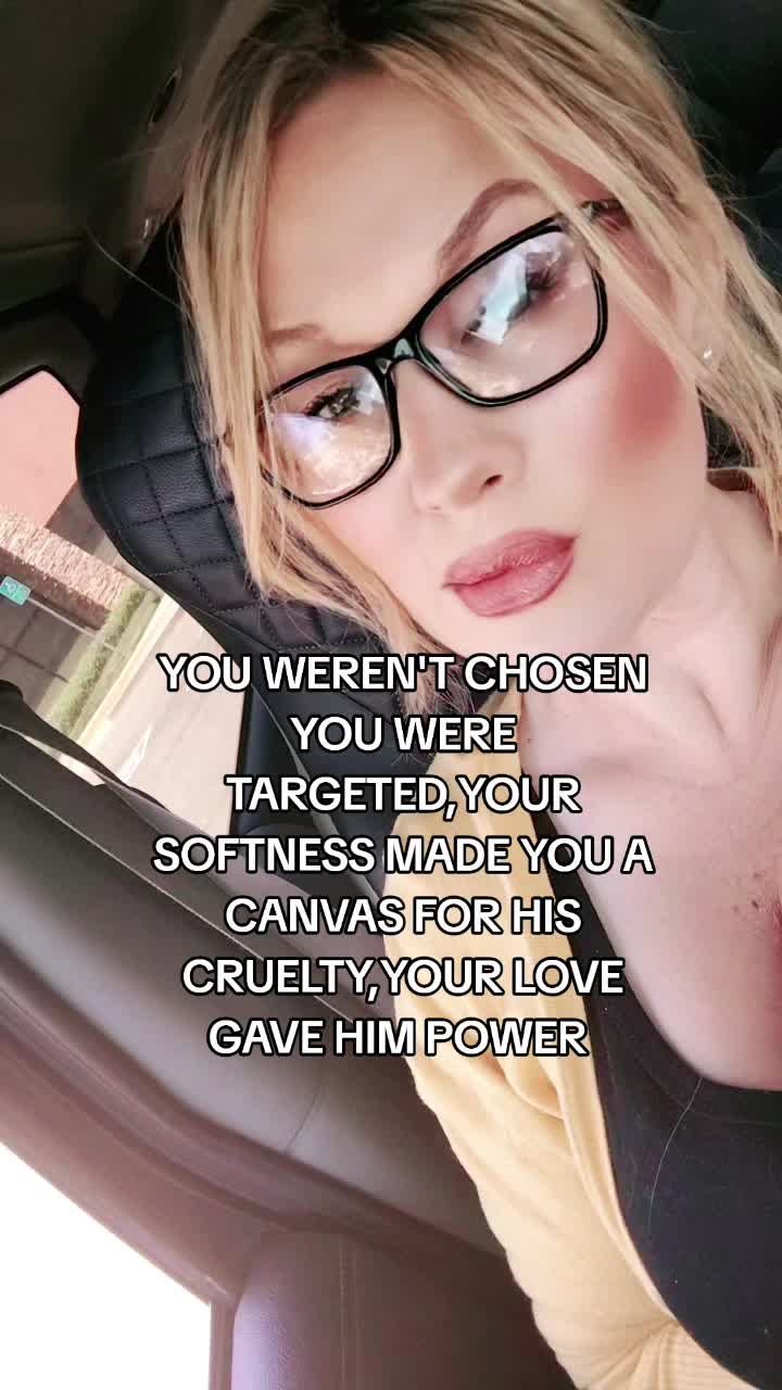 @Melissa kay🌻