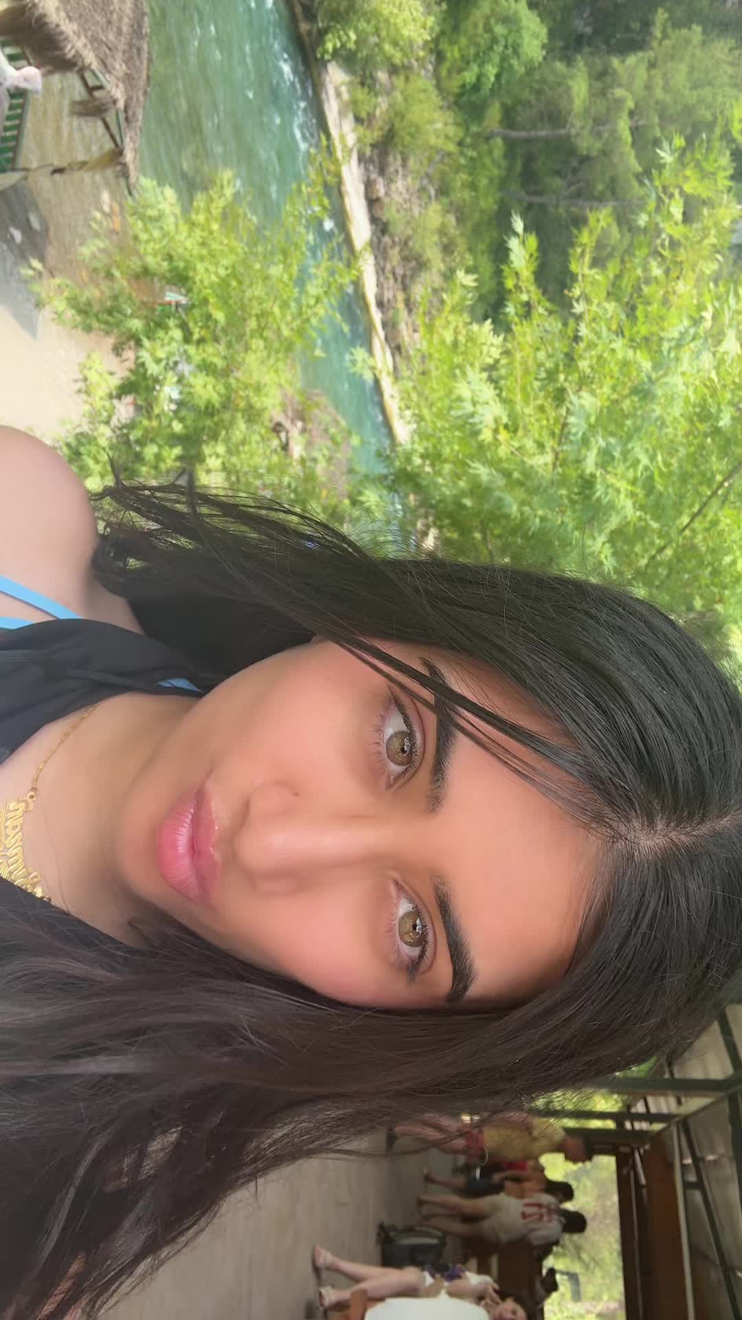 @Simran 💕