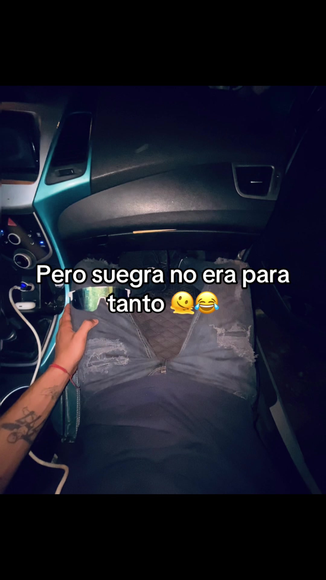 @_alexito