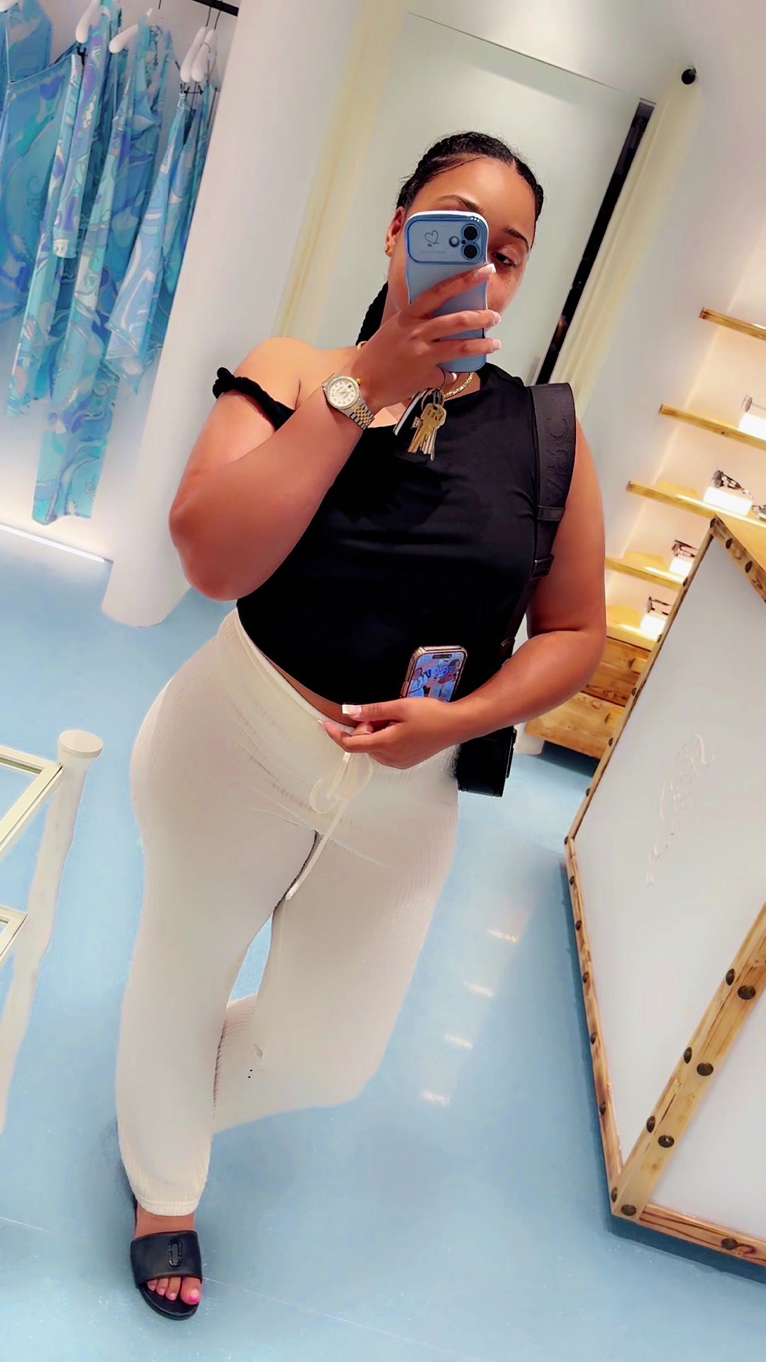 @Lailaa