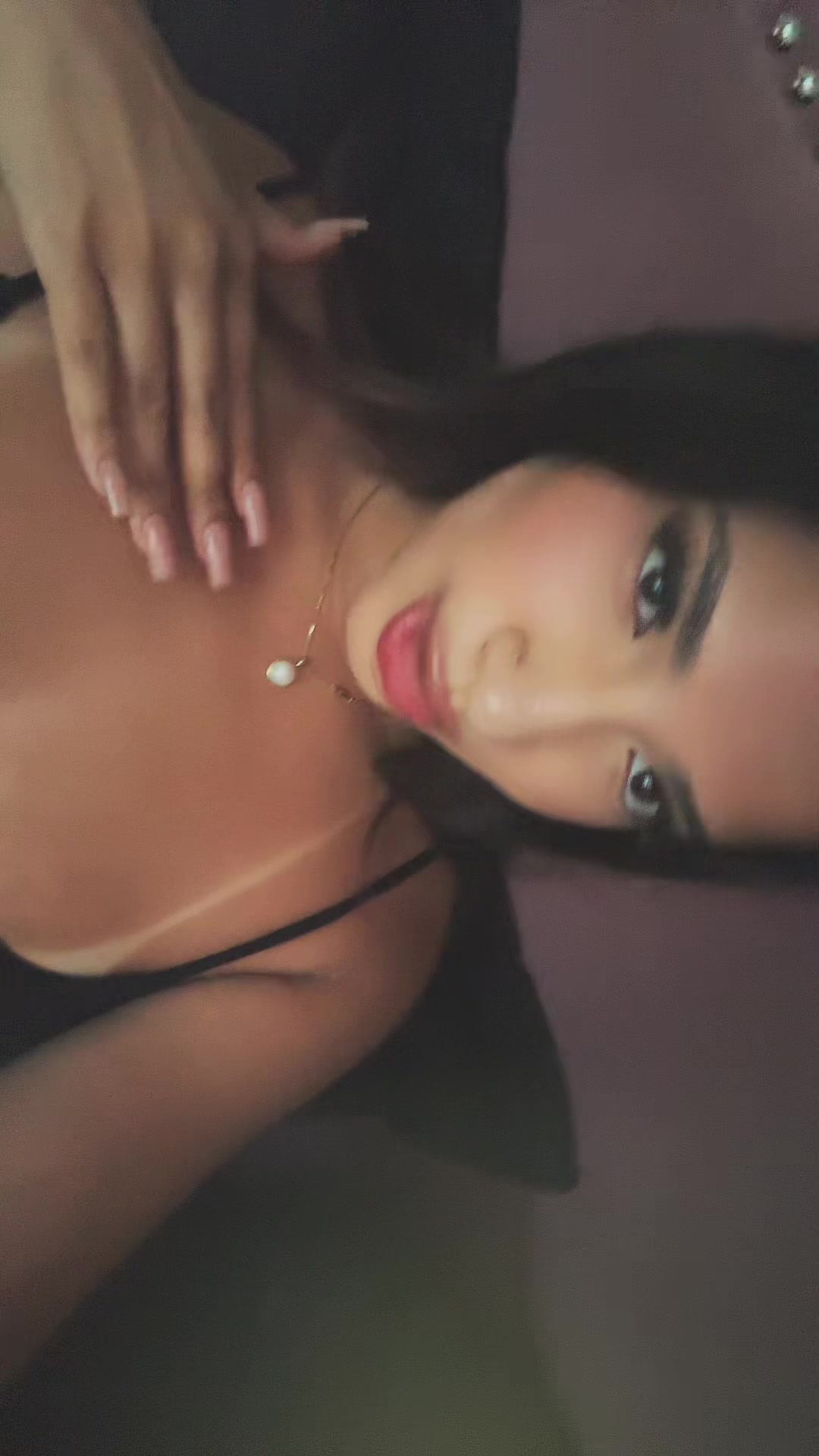 @Esthyy