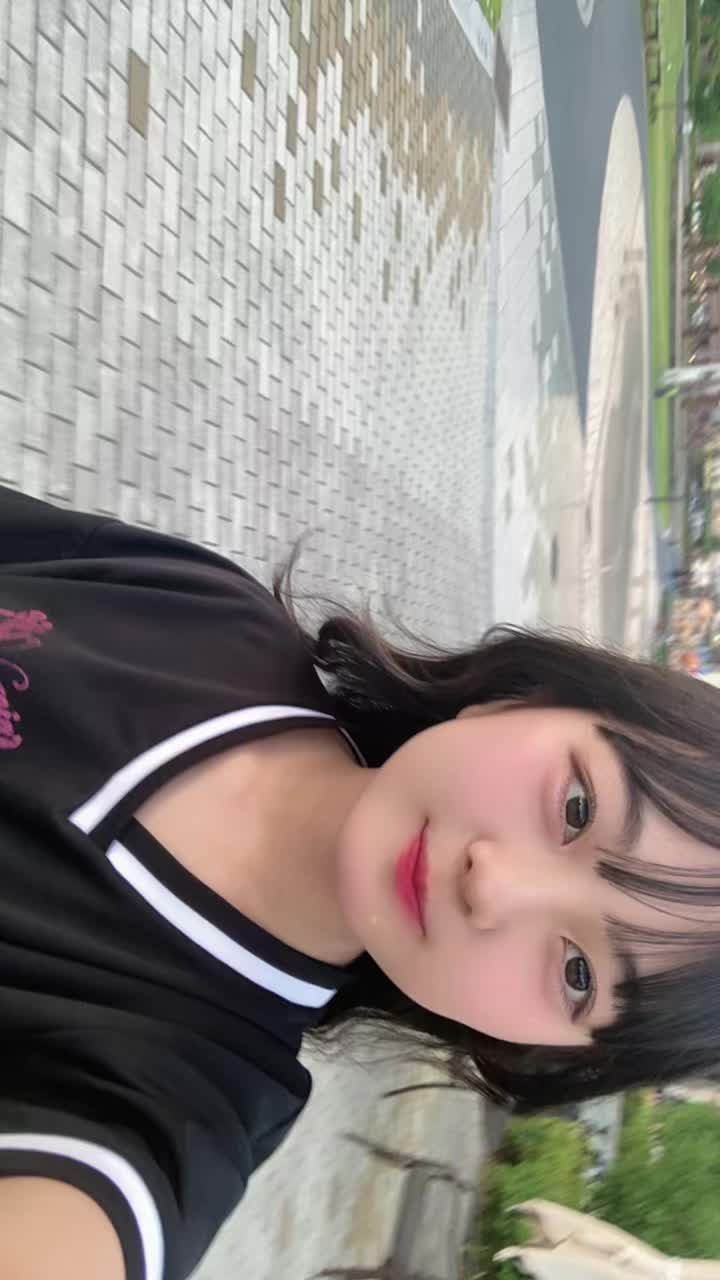 茉莉花 (@marika1124321) - Urlebird