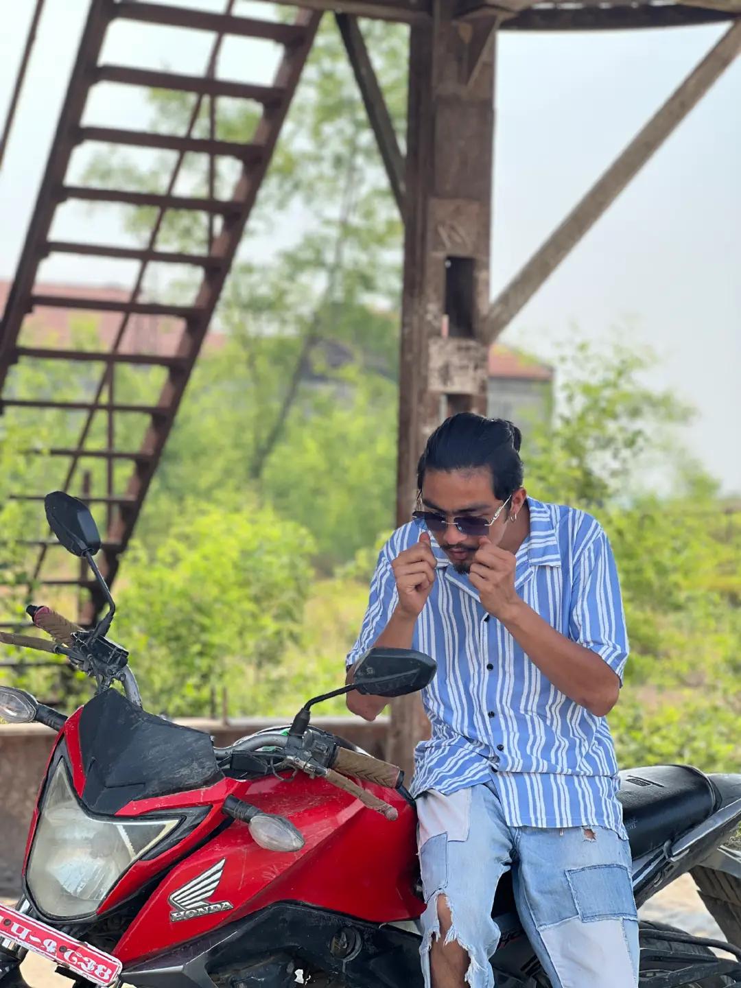 @भरत शाही 🕶️