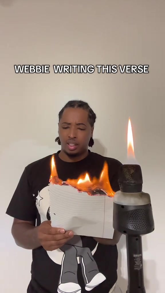 @OfficialDalvisTimmons😂