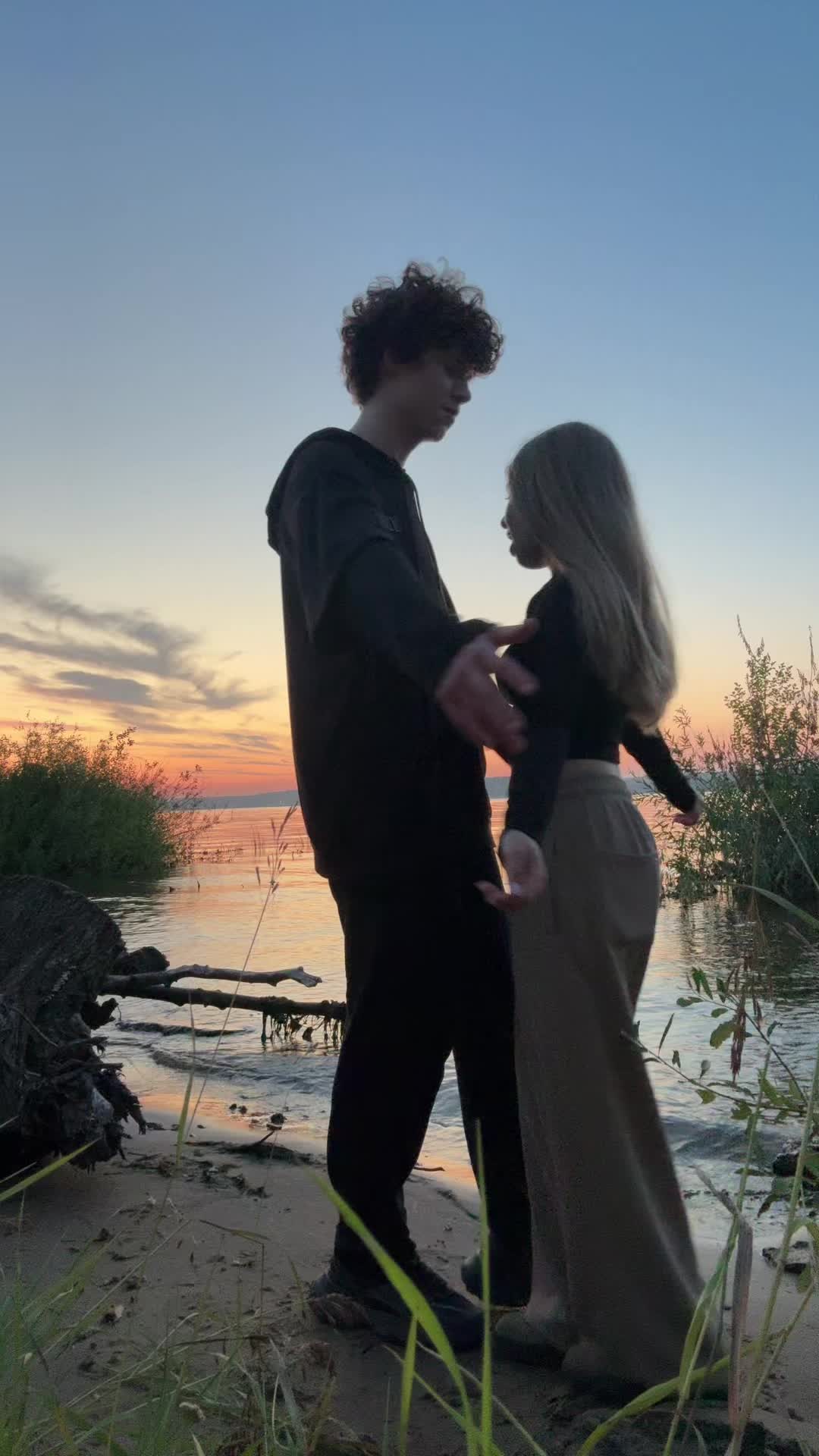 @манька