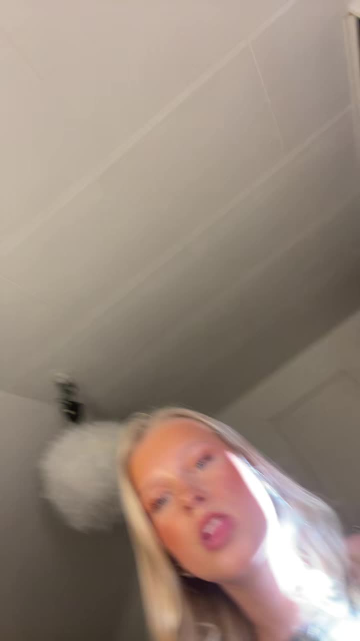 @Elvis🥂🥂