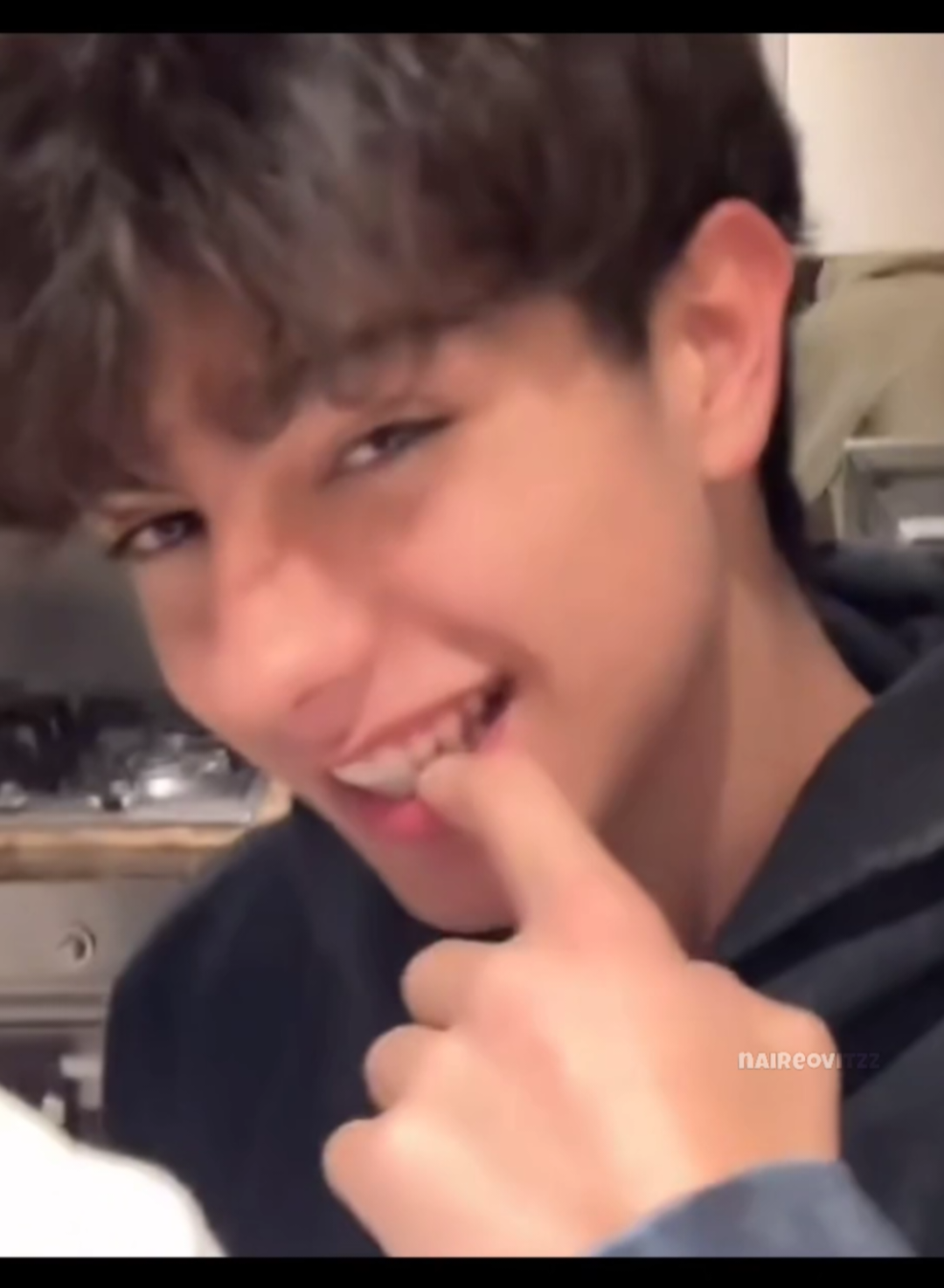 @𝘔𝘪𝘳𝘪 ఌ