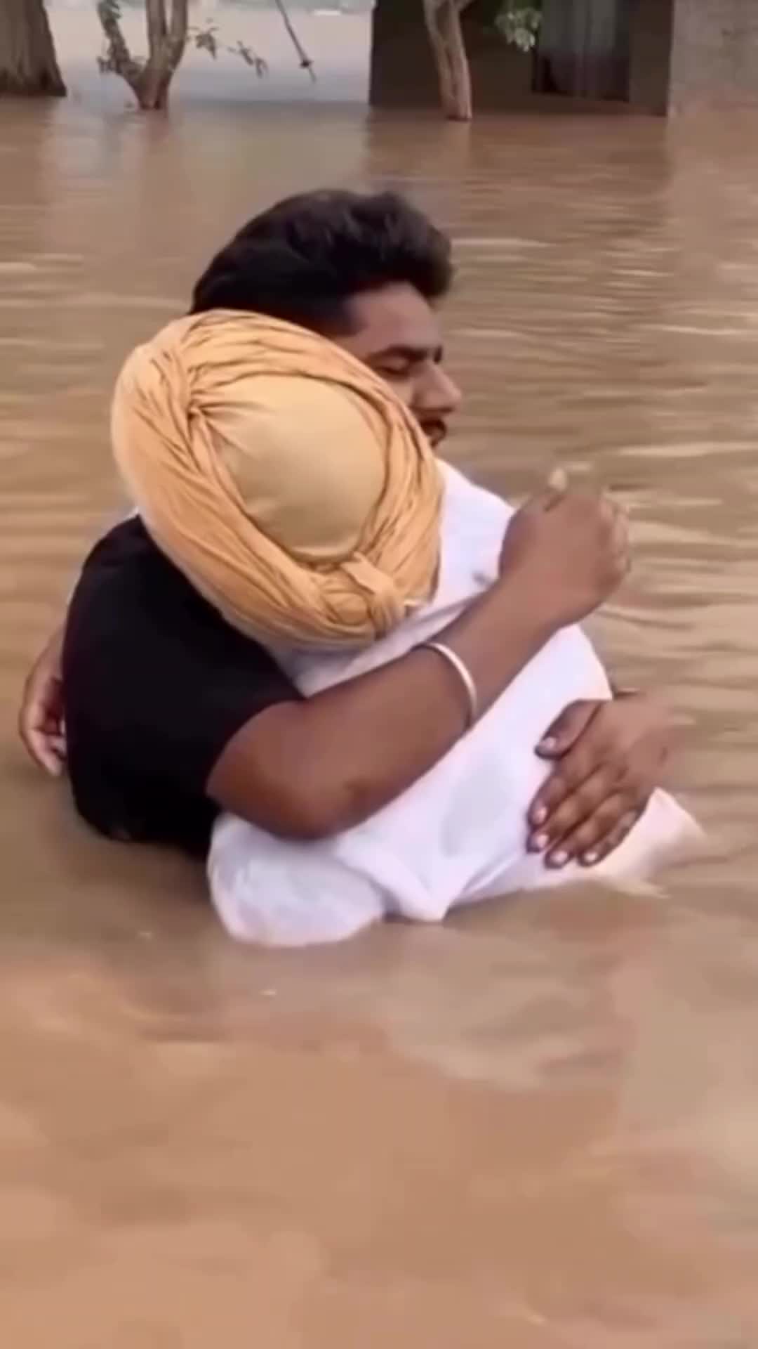 @Shayari Lover ☑️
