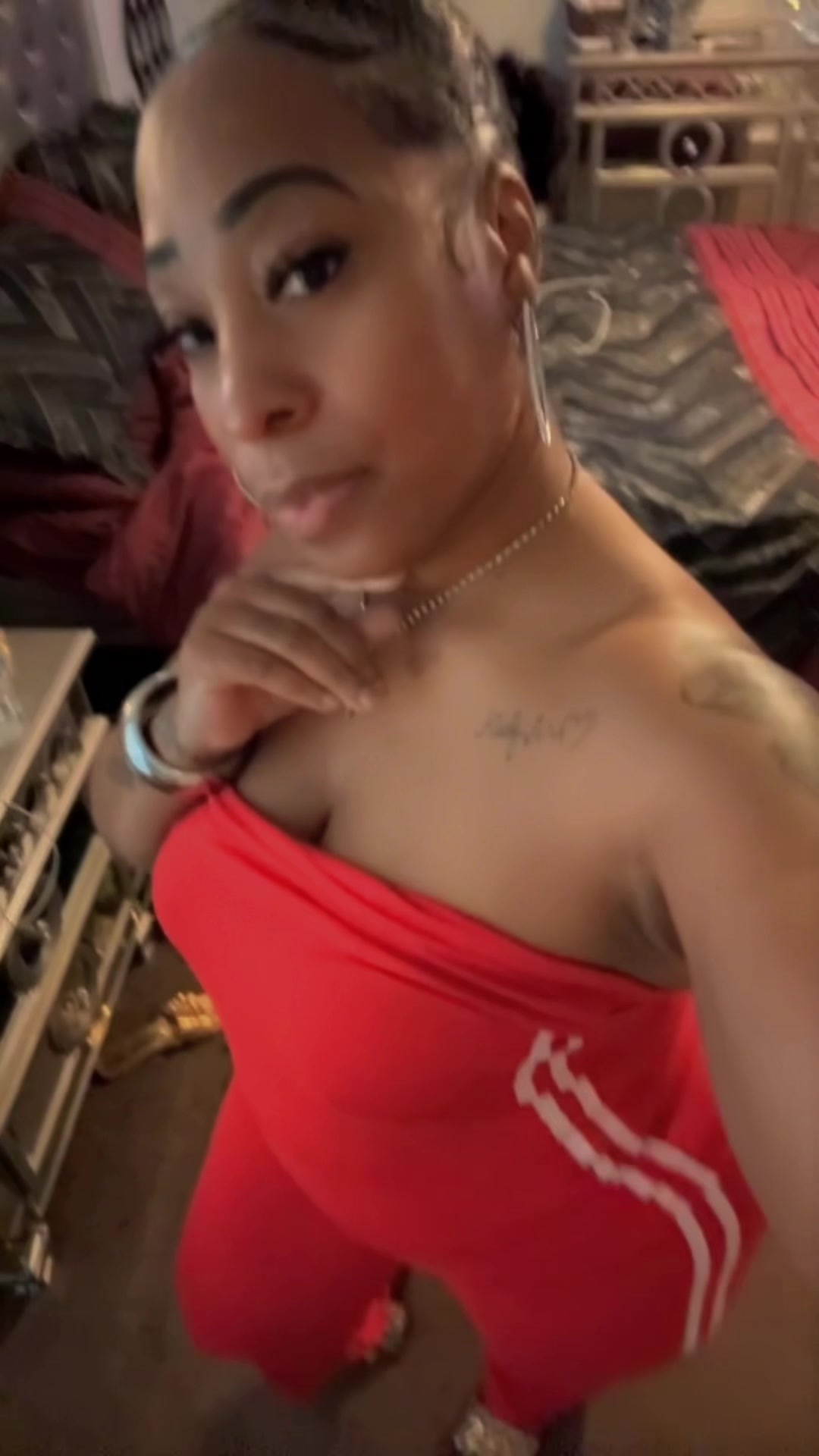 @Robyn