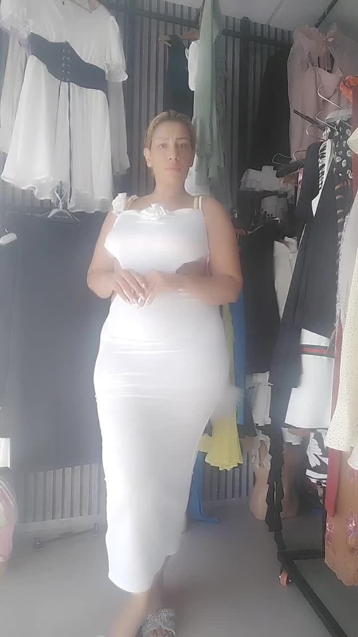 @Farah 🤩💃ملكة جمال العالم
