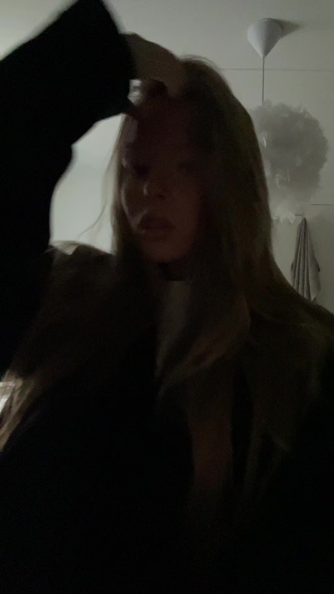 @ellaolivspam