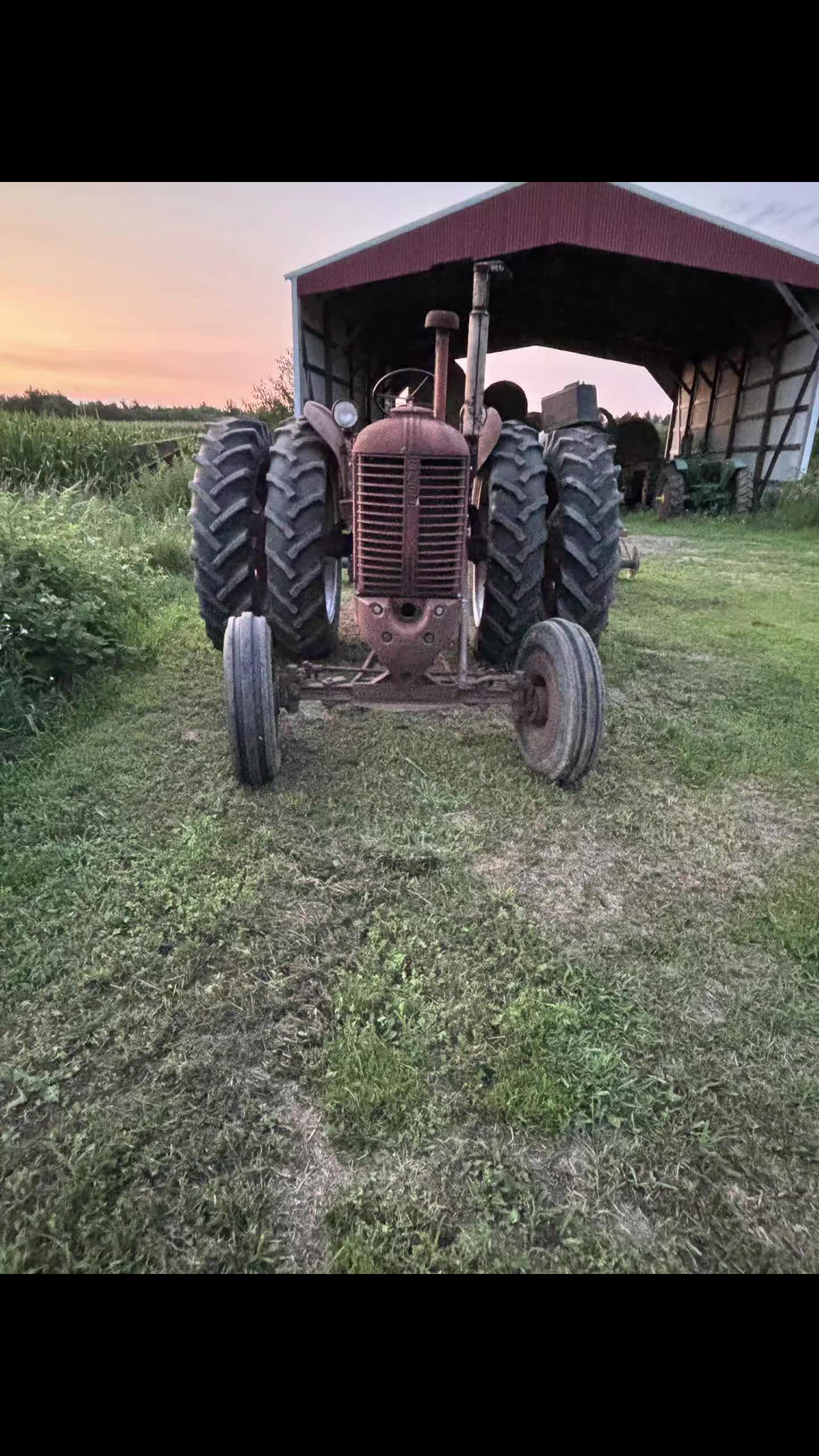 @DeereMolineFarmer