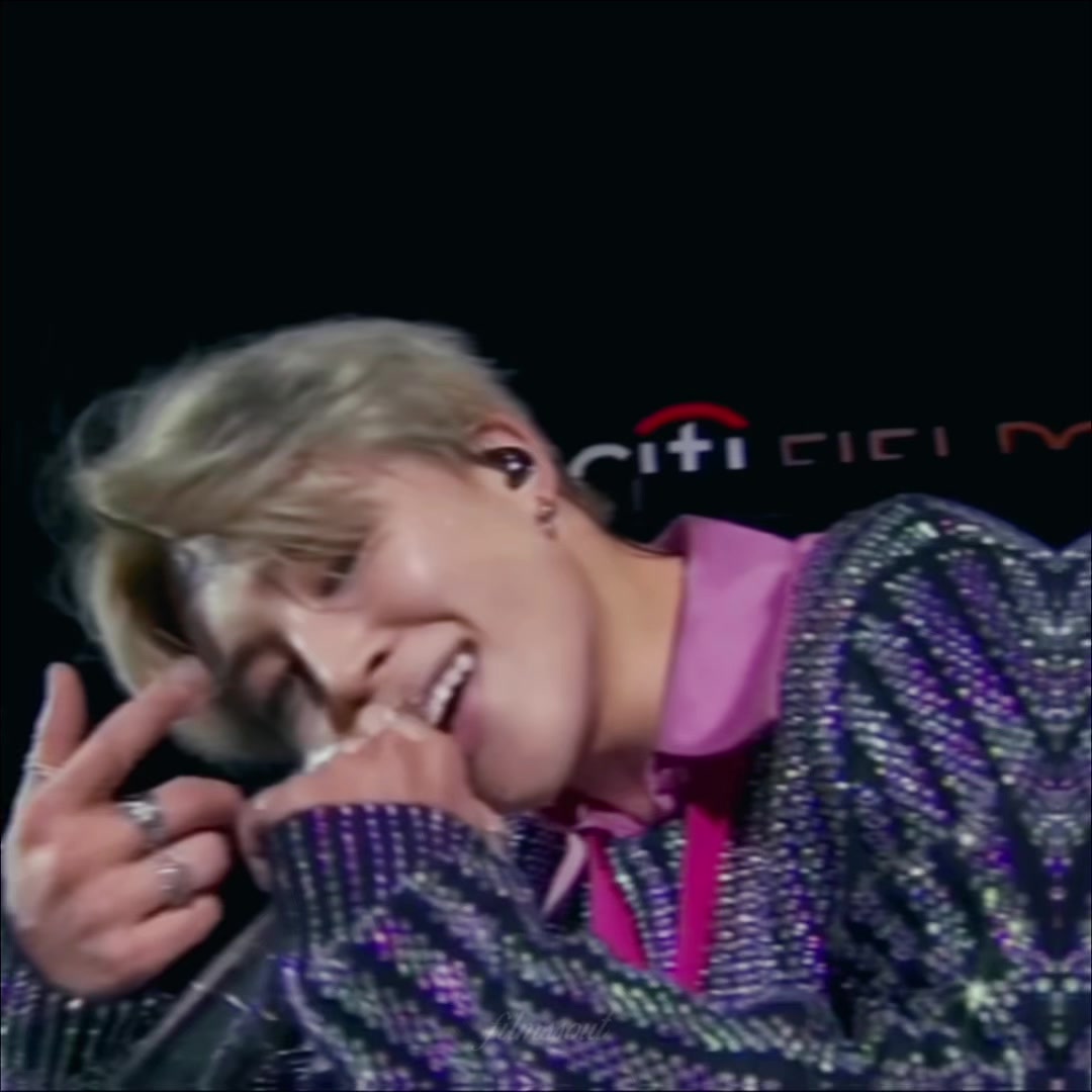 @𝐅 𝐢 𝐥 𝐦 𝐬 𝐬 𝐨 𝐮 𝐭⁷