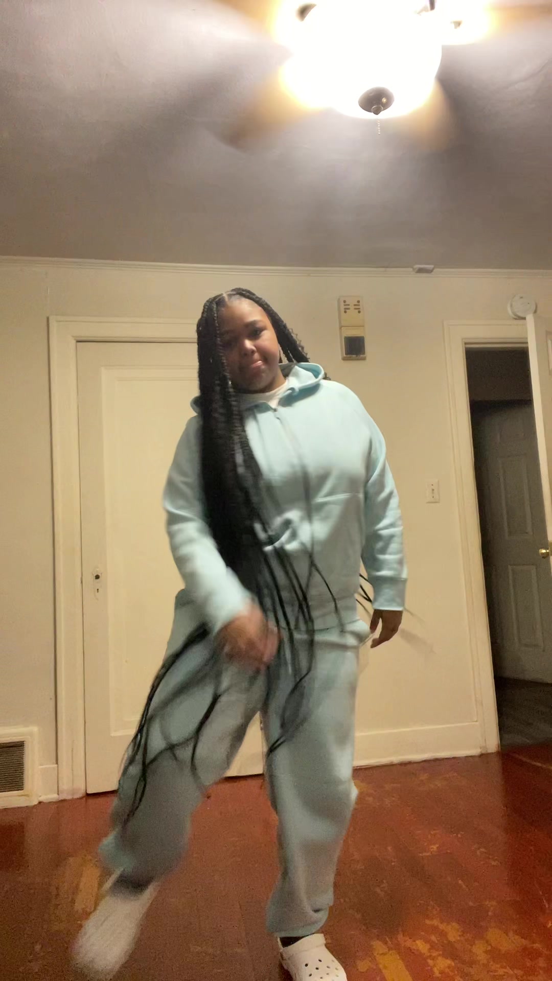 @Officialzyla