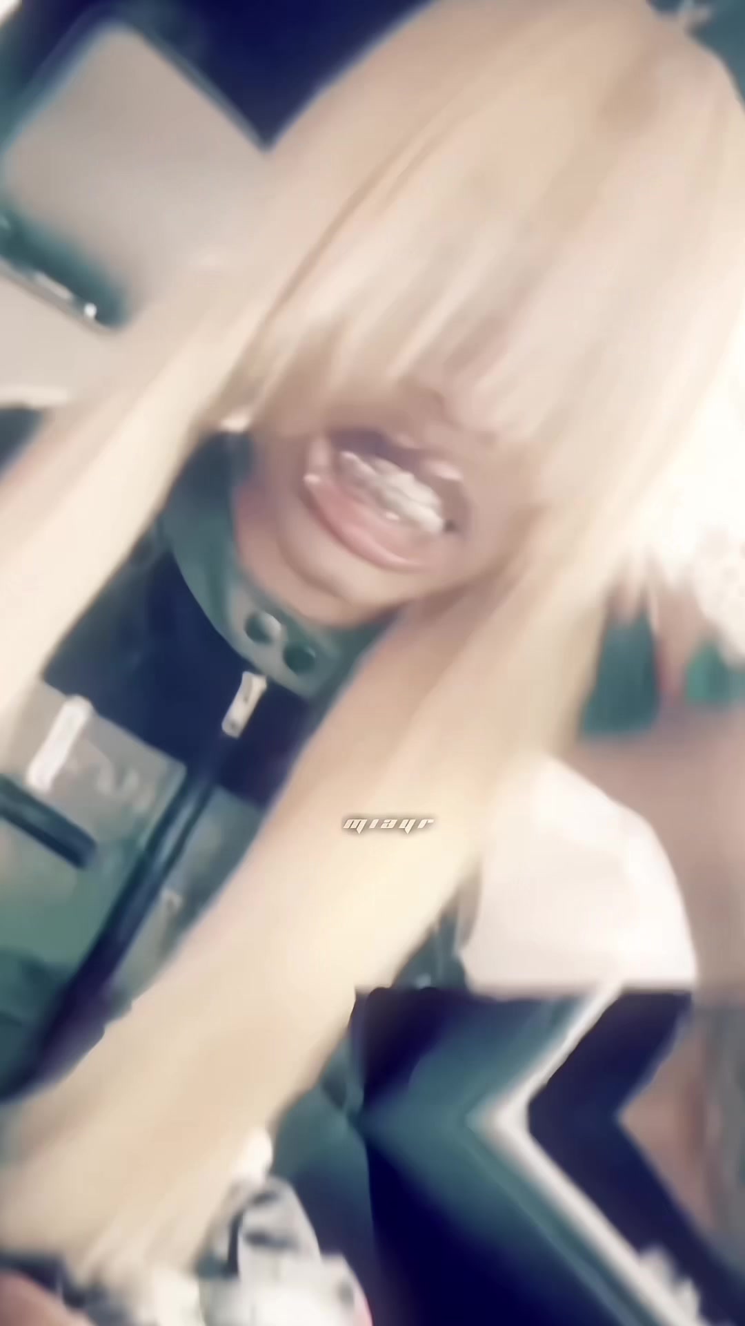 @miayrr