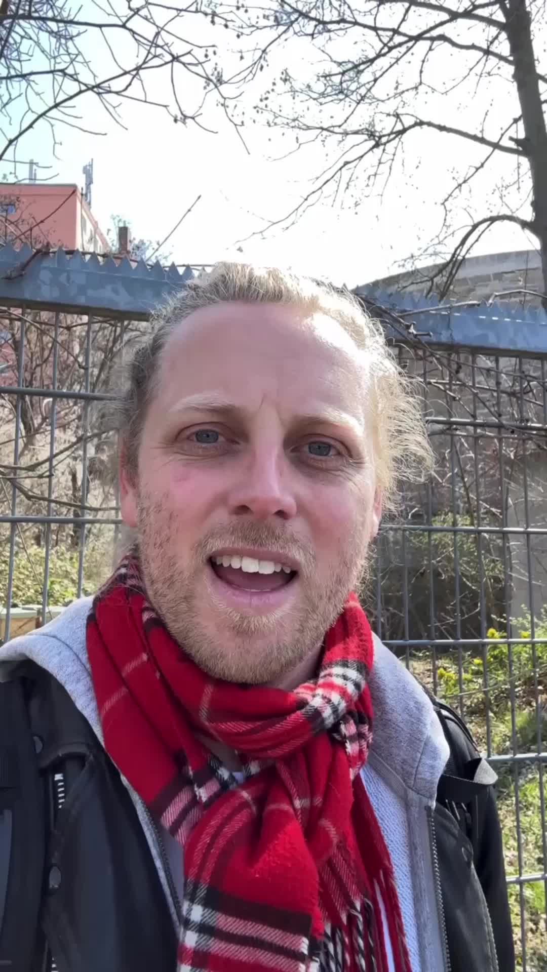 @WhitlamsBerlin