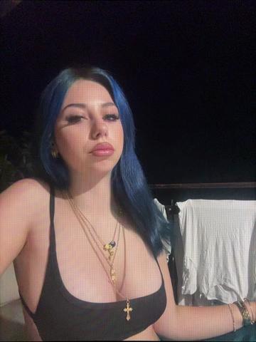 @aayshaa