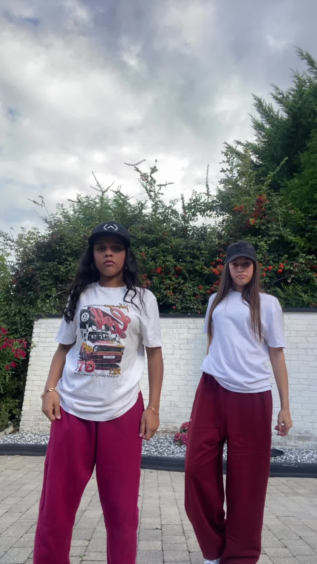 @𝐈𝐬𝐥𝐚 𝐚𝐧𝐝 𝐚𝐚𝐬𝐡𝐤𝐚ꨄ