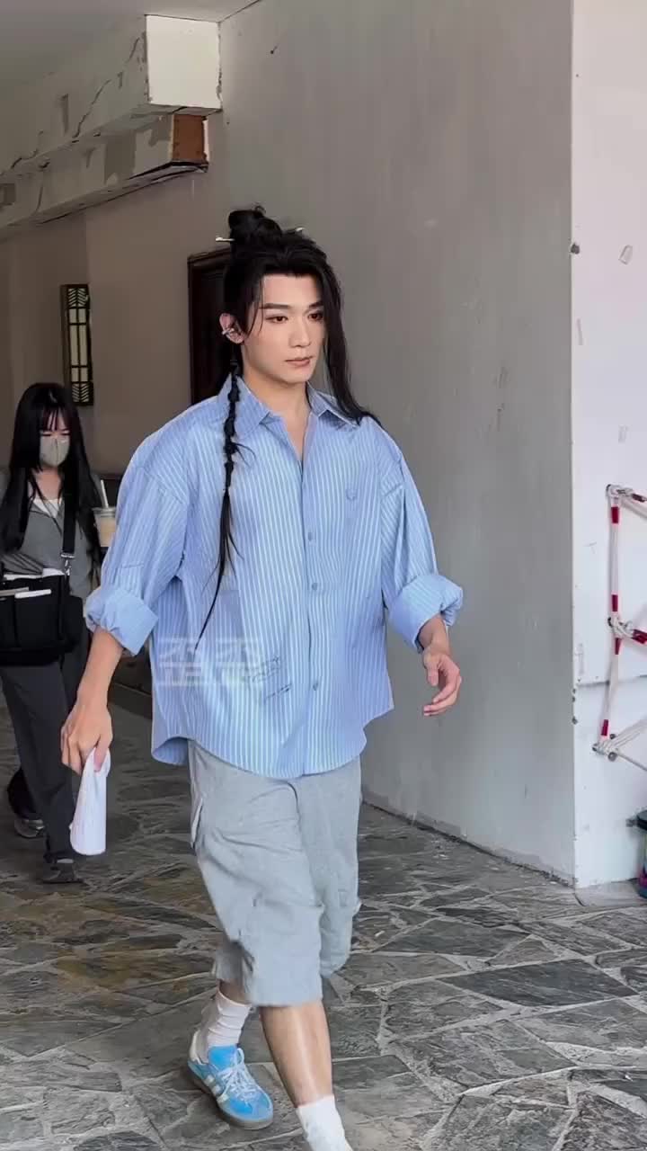 @𝐒𝐭𝐚𝐭𝐮𝐬 𝐊𝐢𝐧𝐠 👑