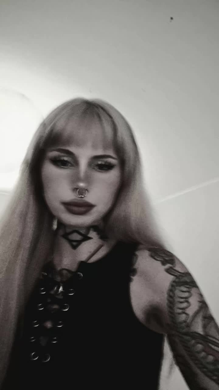 @Petronella✨️🎀