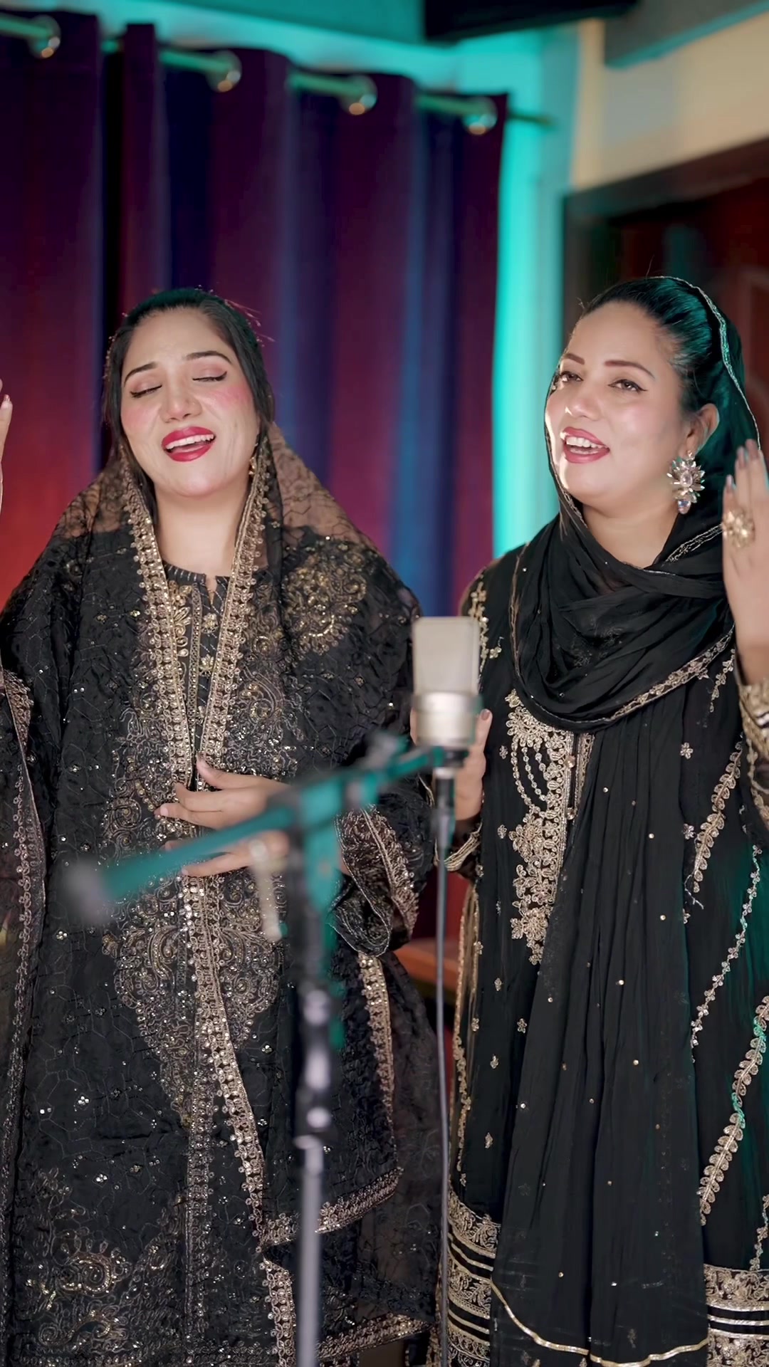 @Manwa Sisters ✅