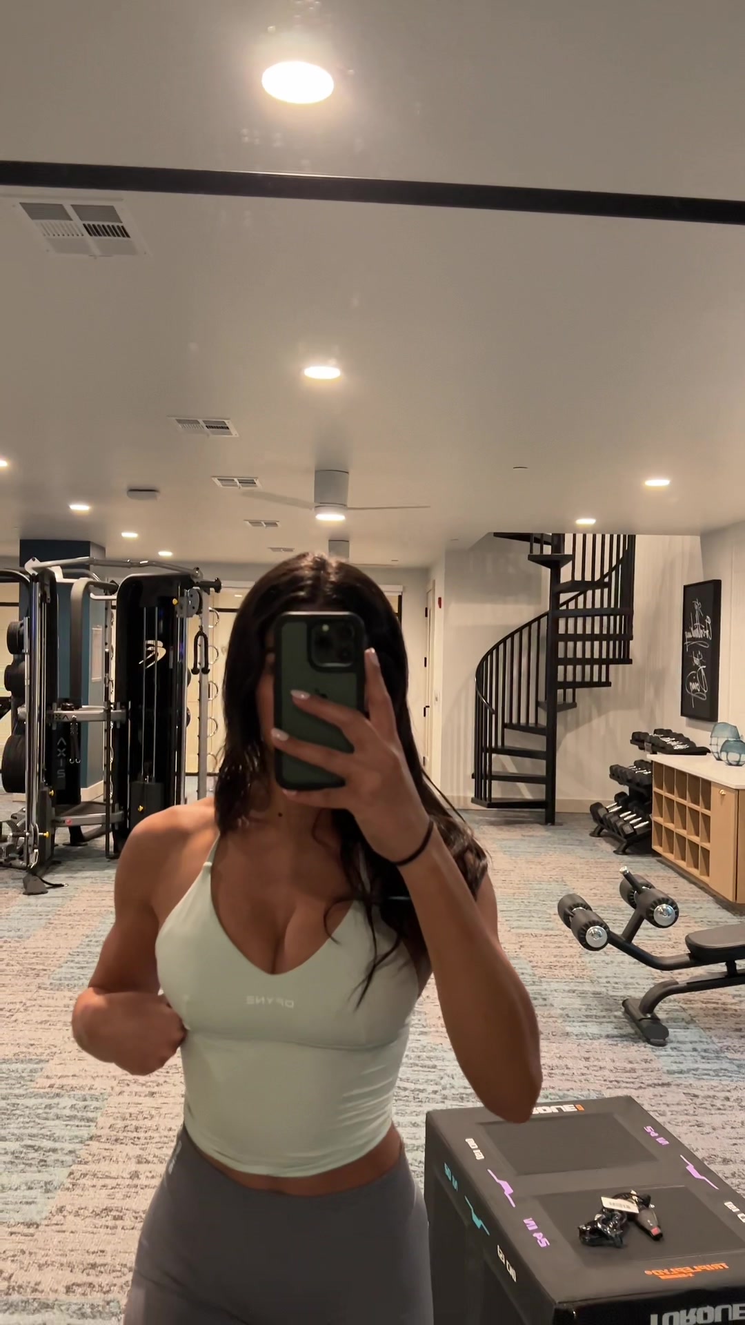 @zeynah🪽