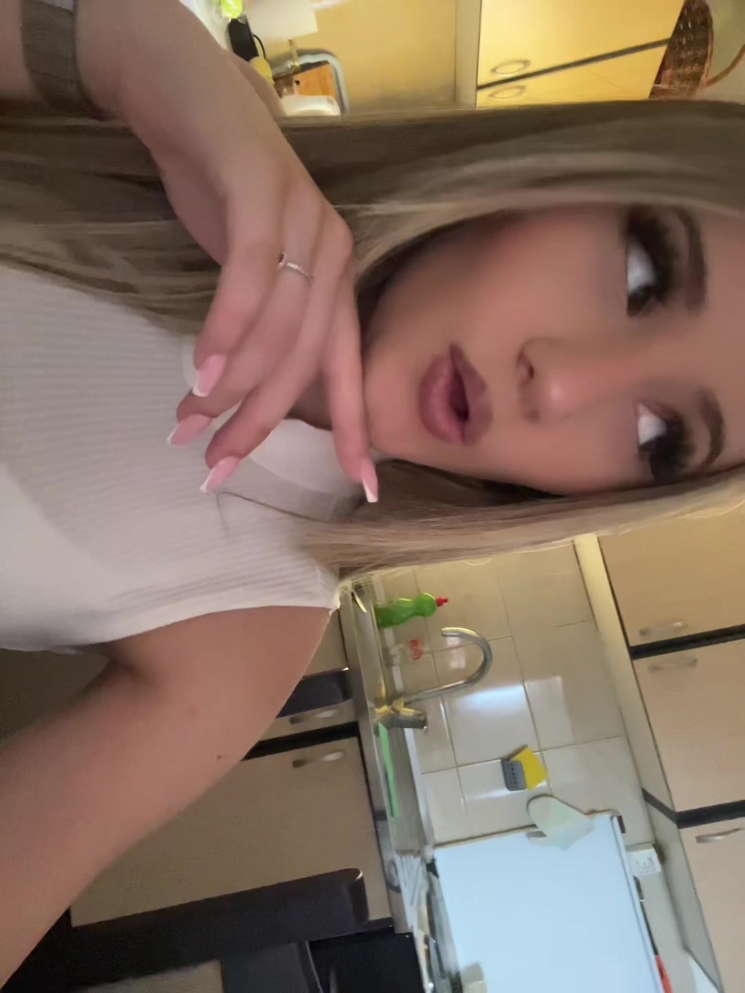 @ℳℴ𝓃𝒾𝓀𝒶