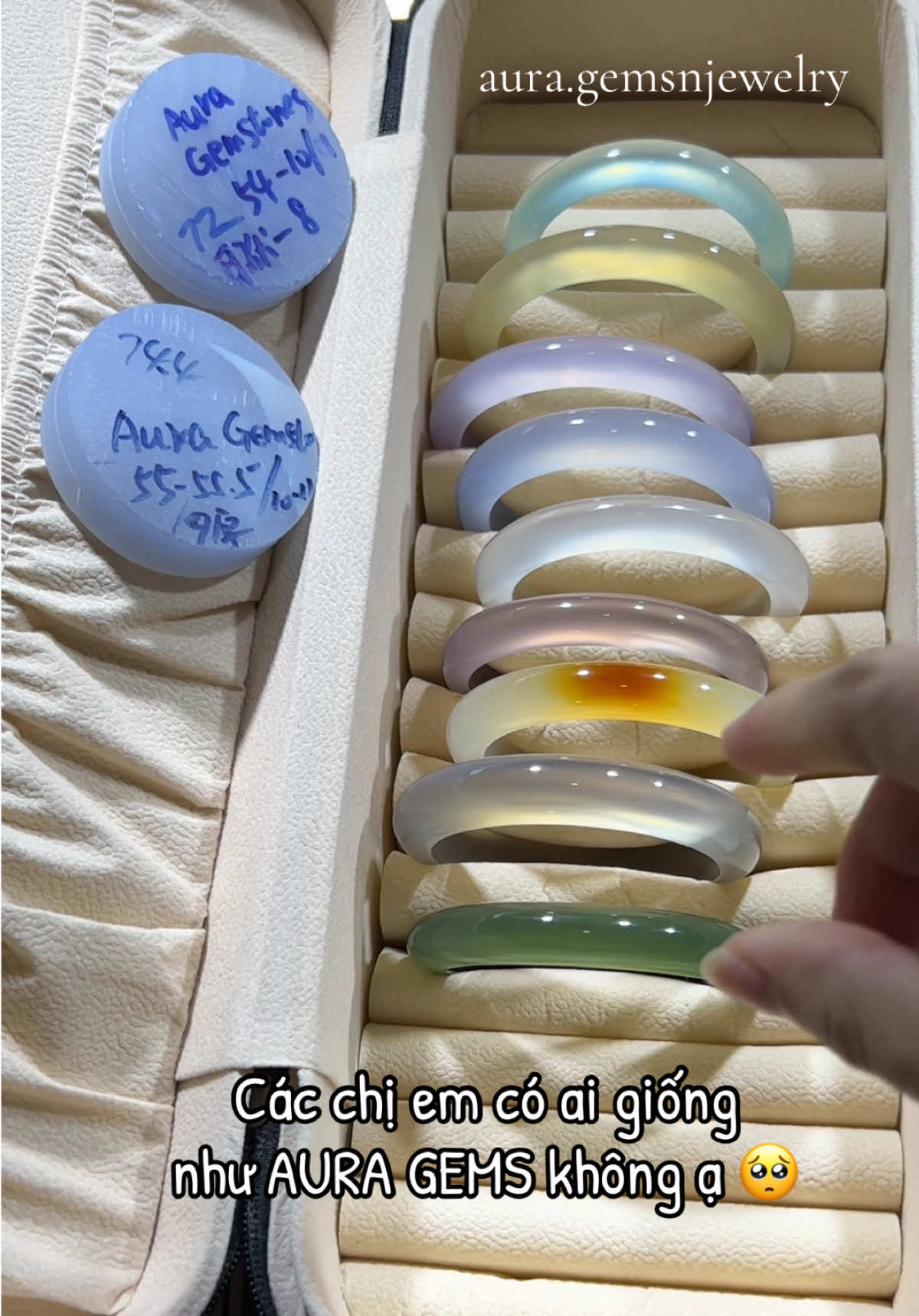 @Aura Gems & Jewelry