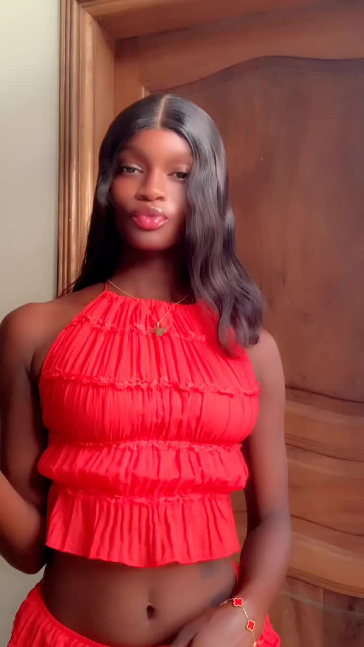 @SKINNY EVA 💋