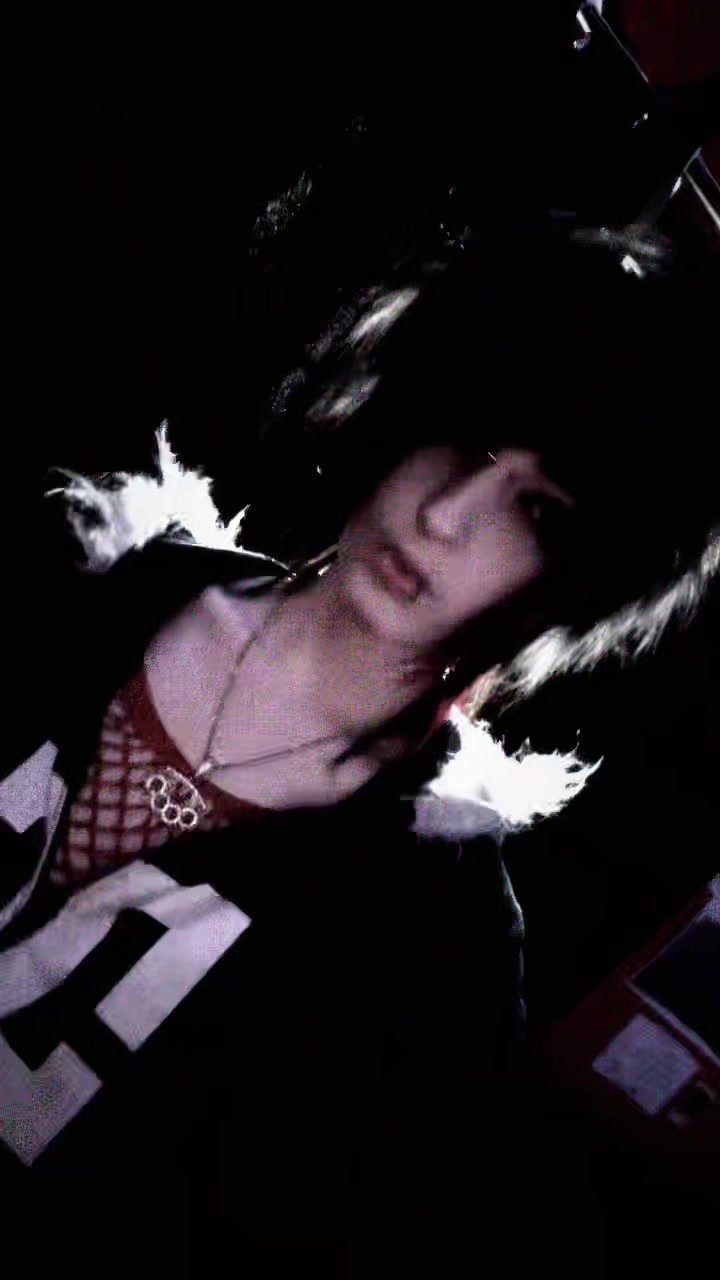 @⁺{&not;&ordm;ཀ&deg;}&not;☣︎ Jay