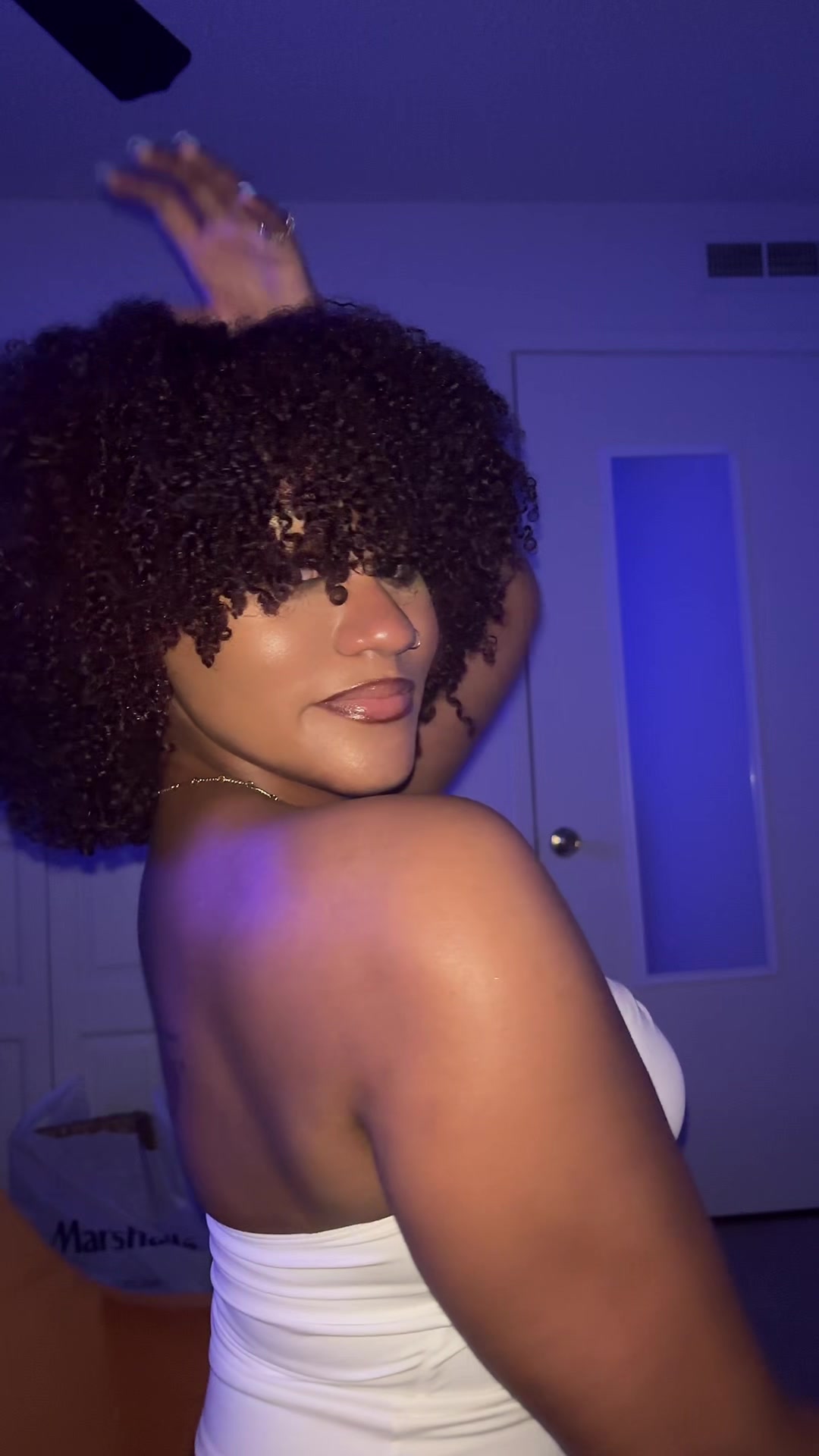 @milanK. ✨