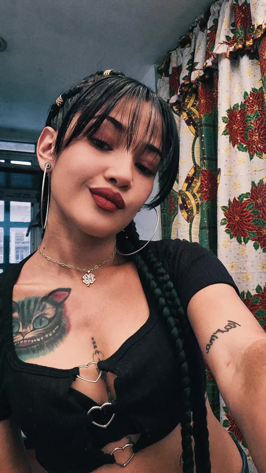 @Niyired V'r🥀