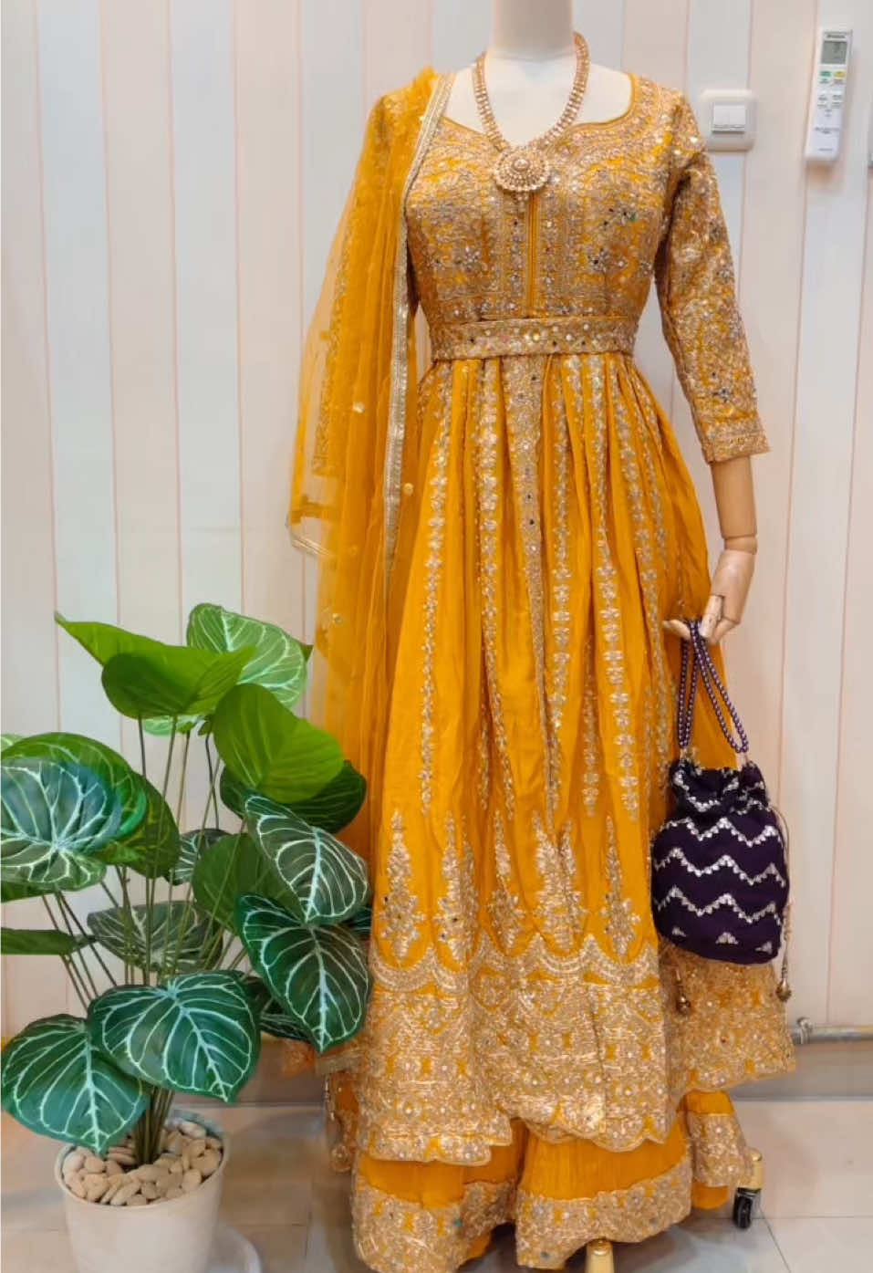 @Raniah Boutique