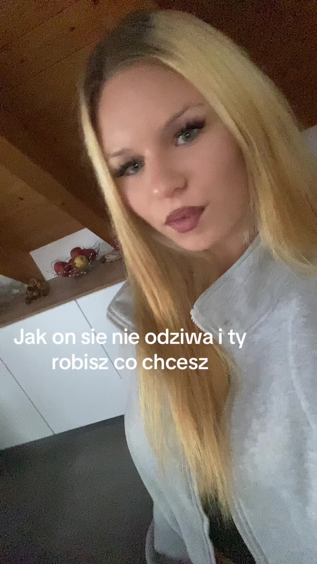 @_hey.girly_1575
