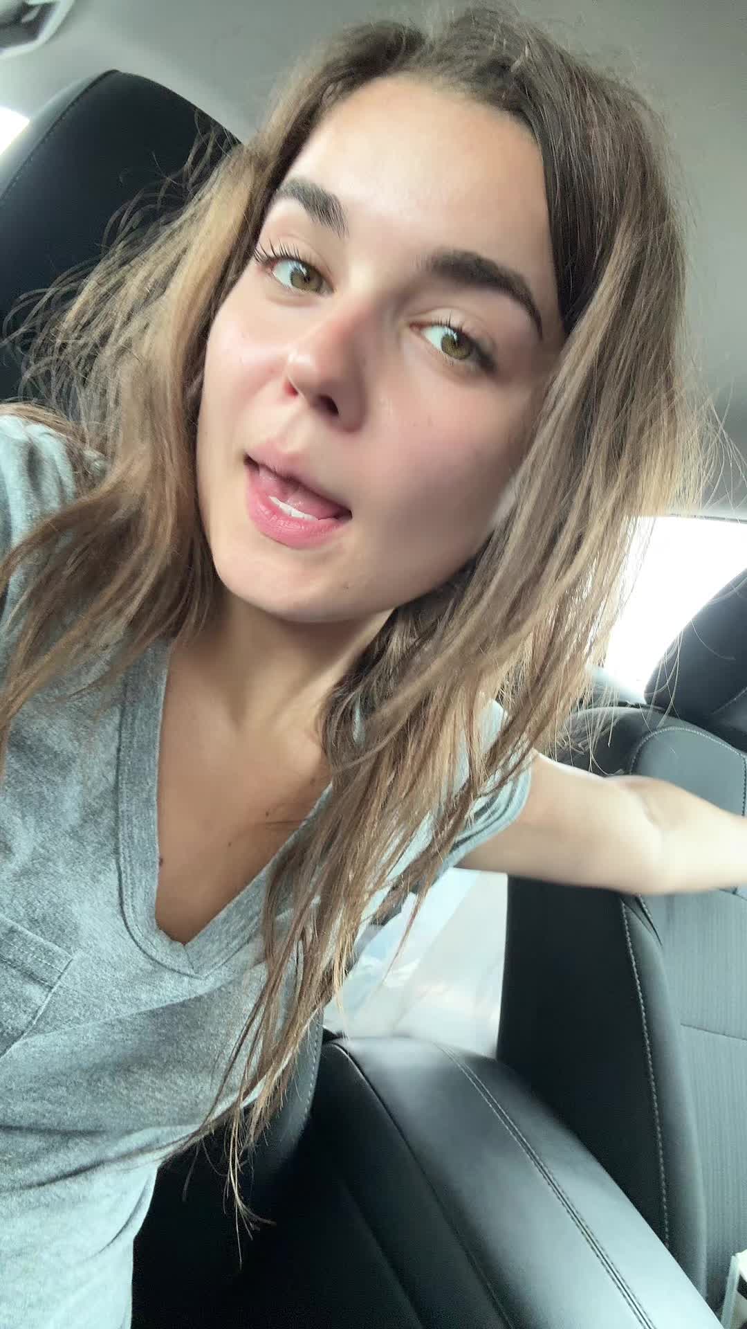 @hellafunchick
