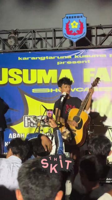 @The SKIT
