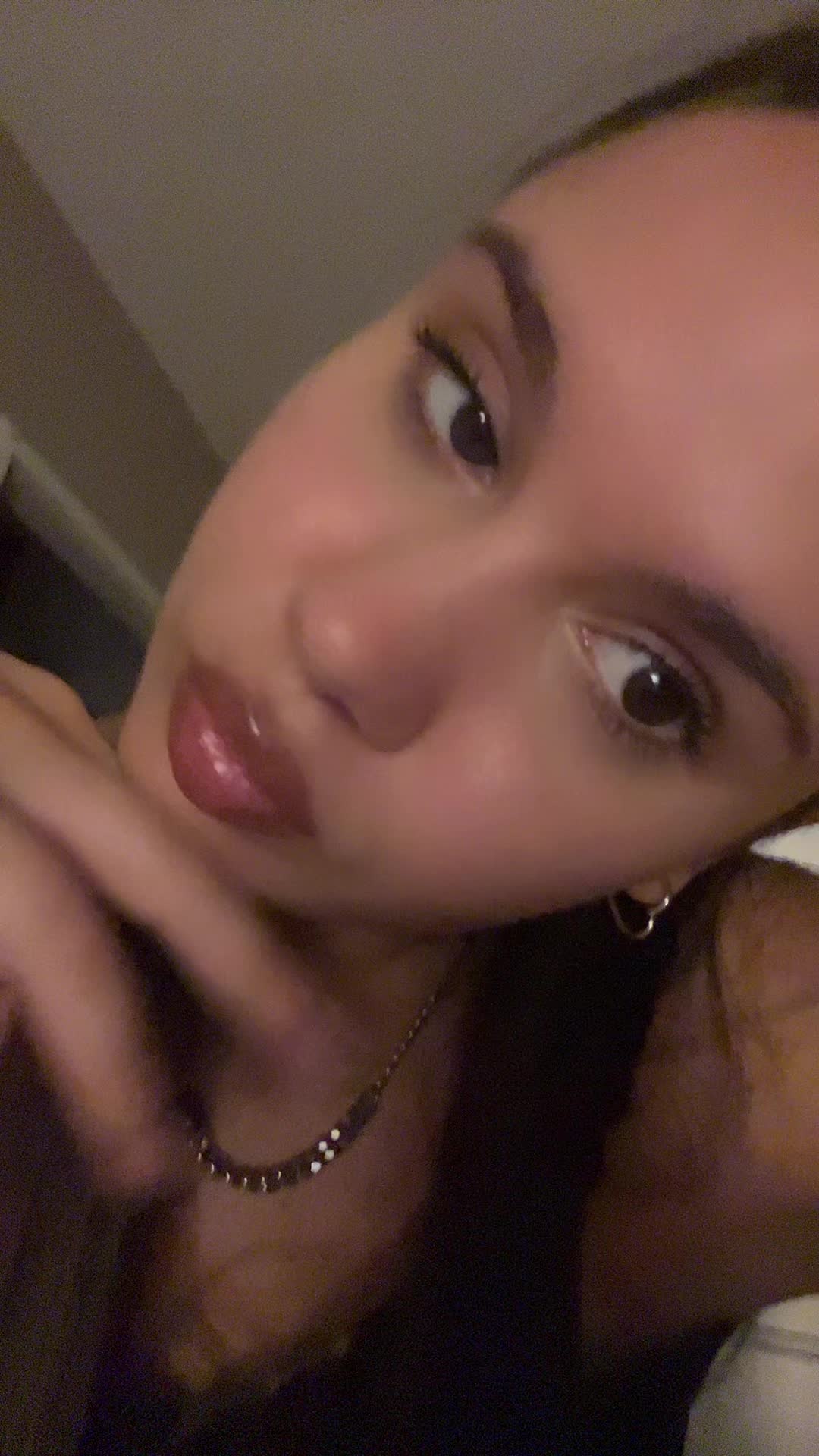 @e