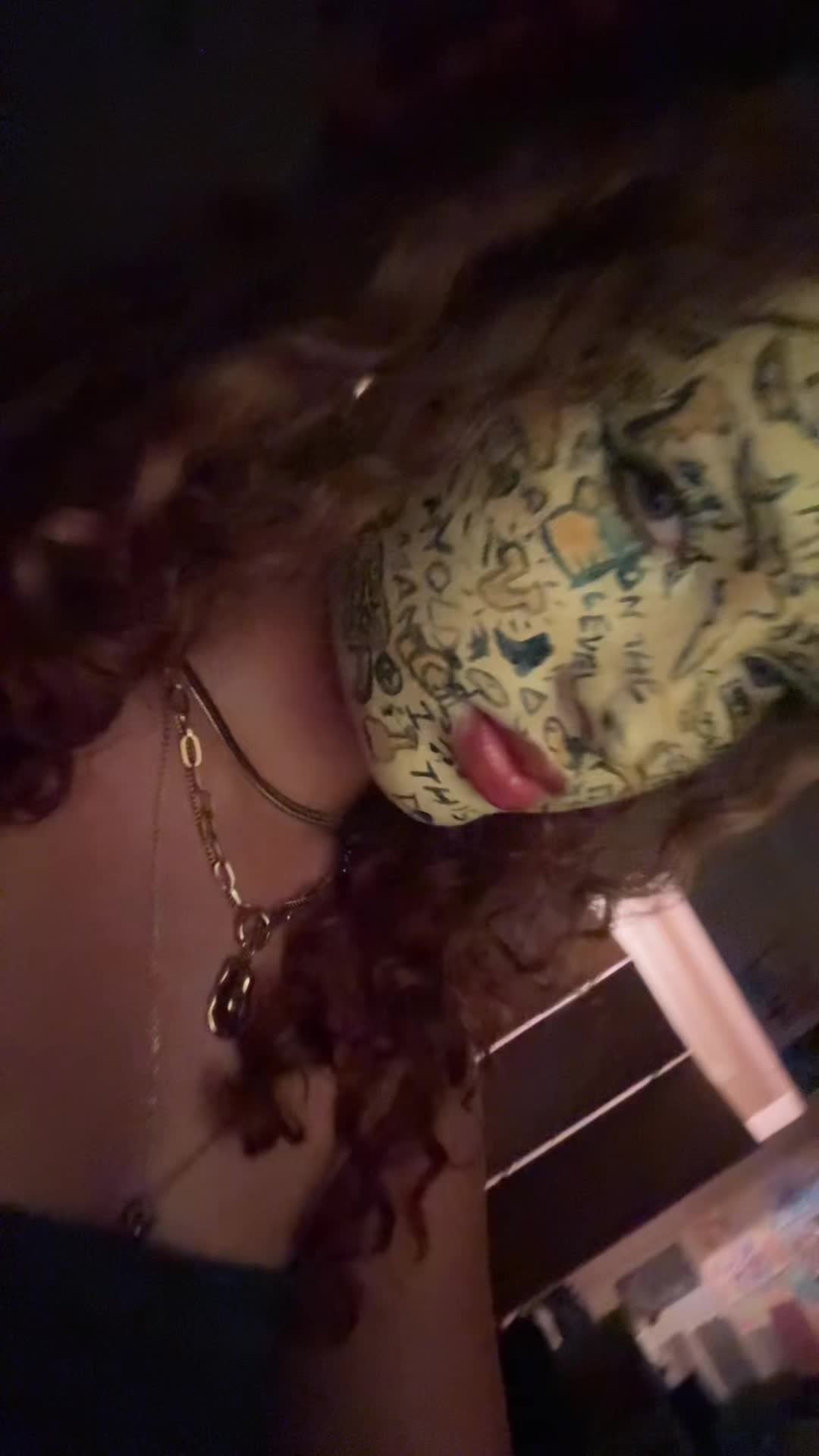 @emmi ☾𖤓