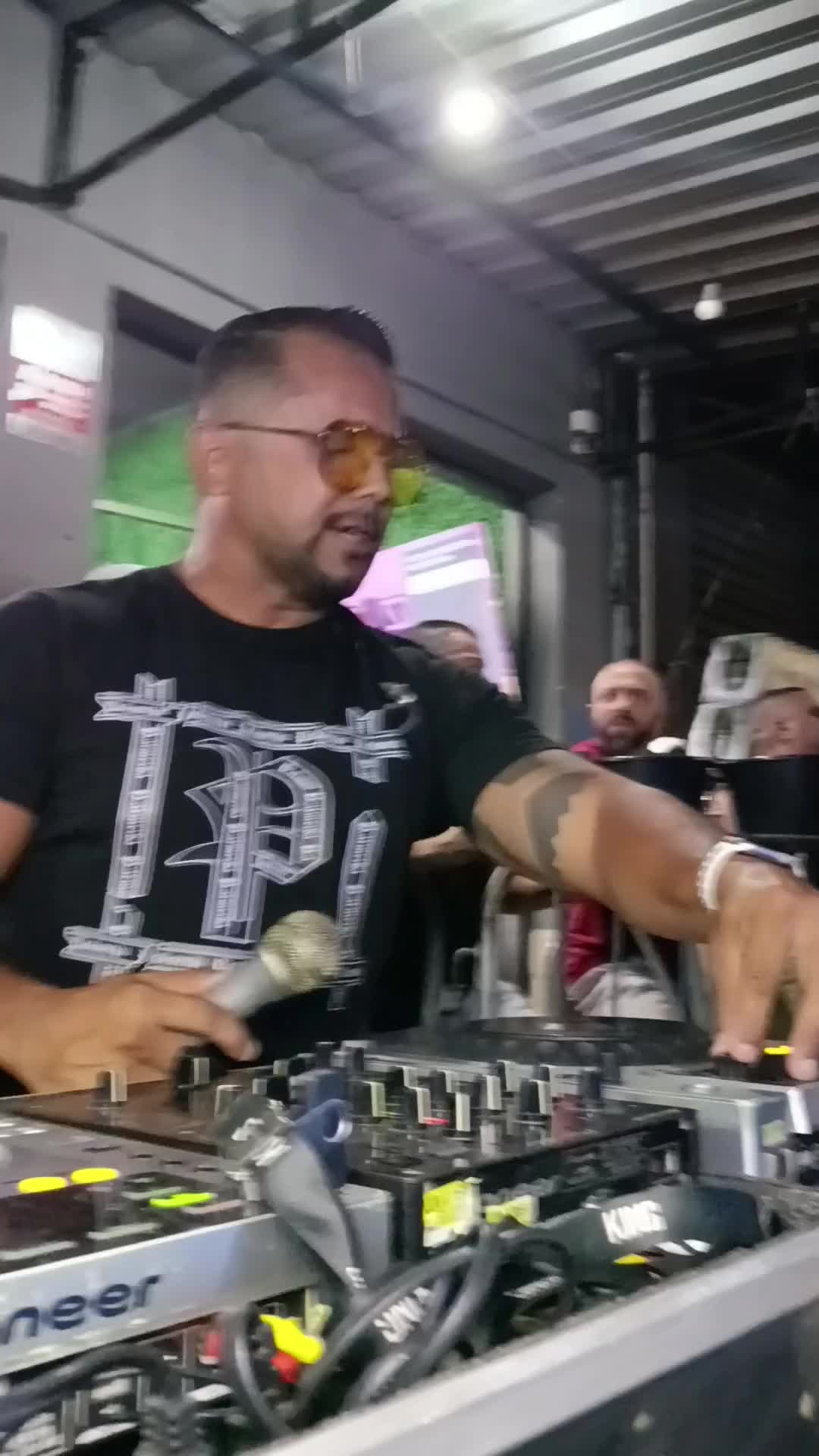 @DJ Daniel Gustavo